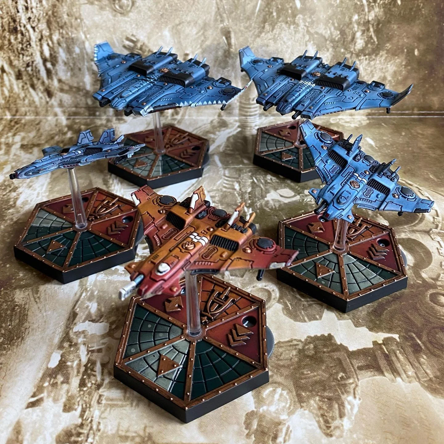My first foray into #aeronauticaimperialis is with the #tau half of #skiesoffire ahead of the #warhammerworld #aerialengagement next weekend.

I tried to make both #redhorizon and #dawnsword (from the ace card image, not the Dawn Sword #barracudaAX-5