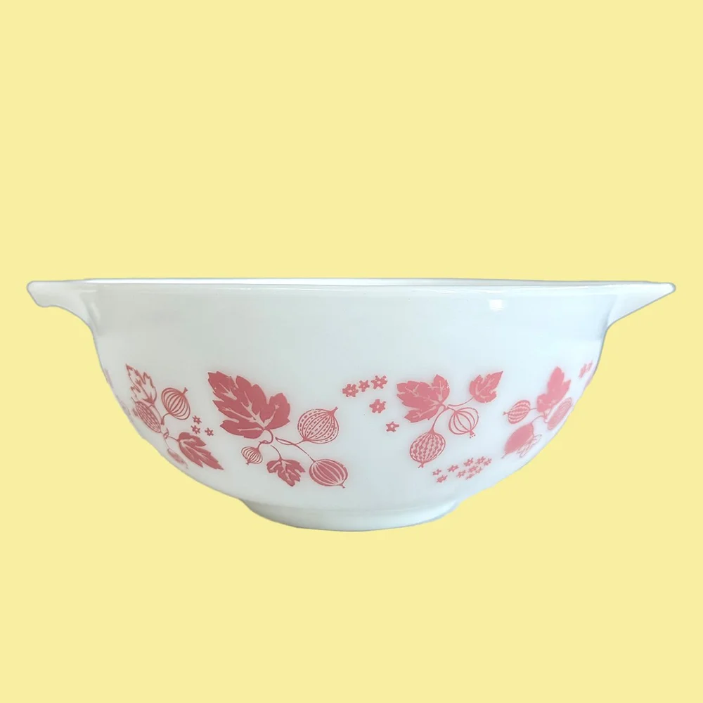 Pink Gooseberry Pyrex Bowl — Seasoned experienced cookware