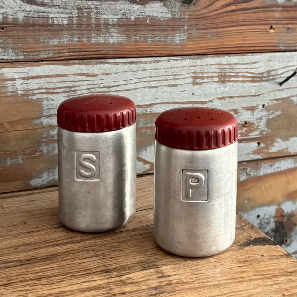 1940's Aluminum Salt & Pepper Shaker Set — Seasoned experienced