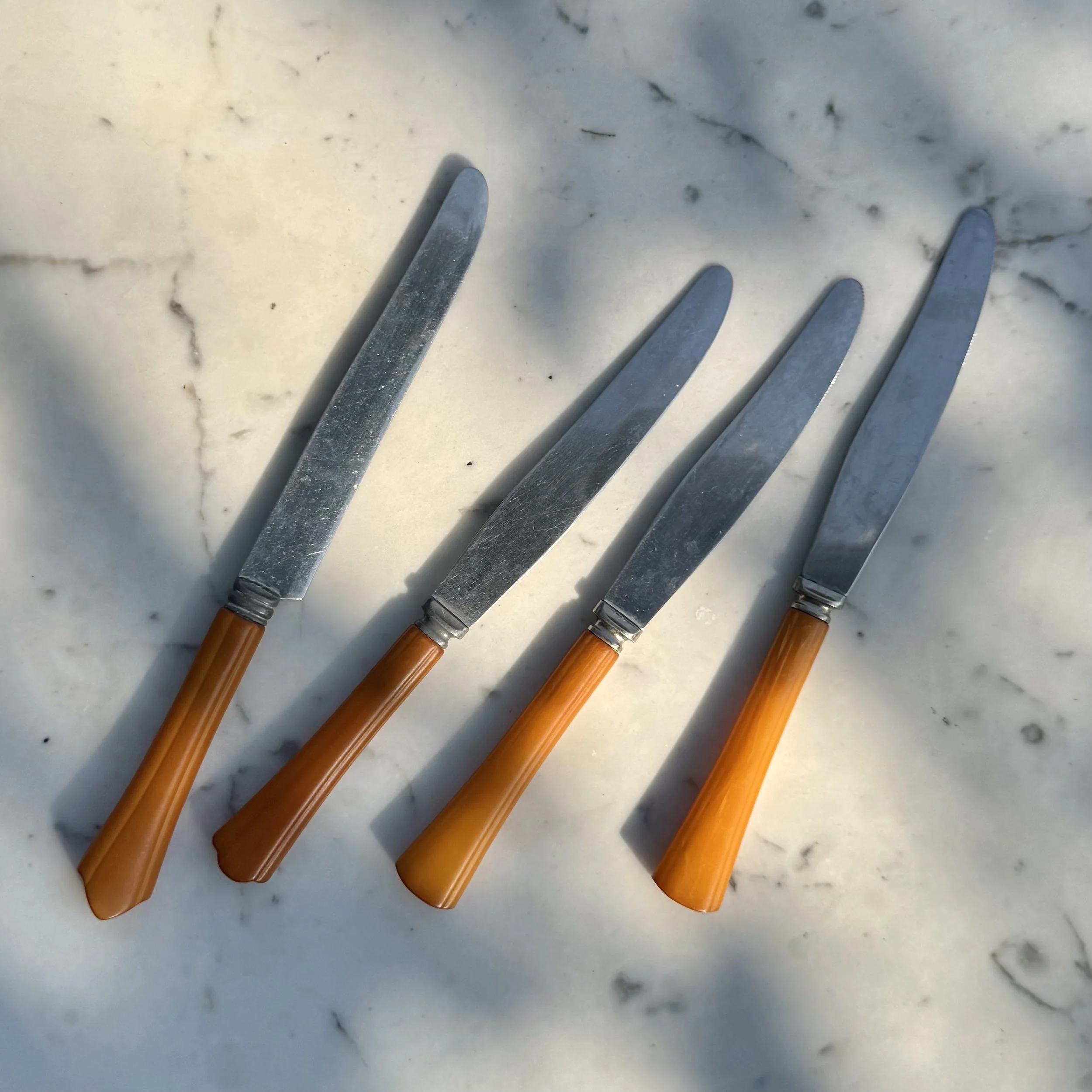 Vintage Butterscotch 'Bakelite' Handle Knives Set of 4