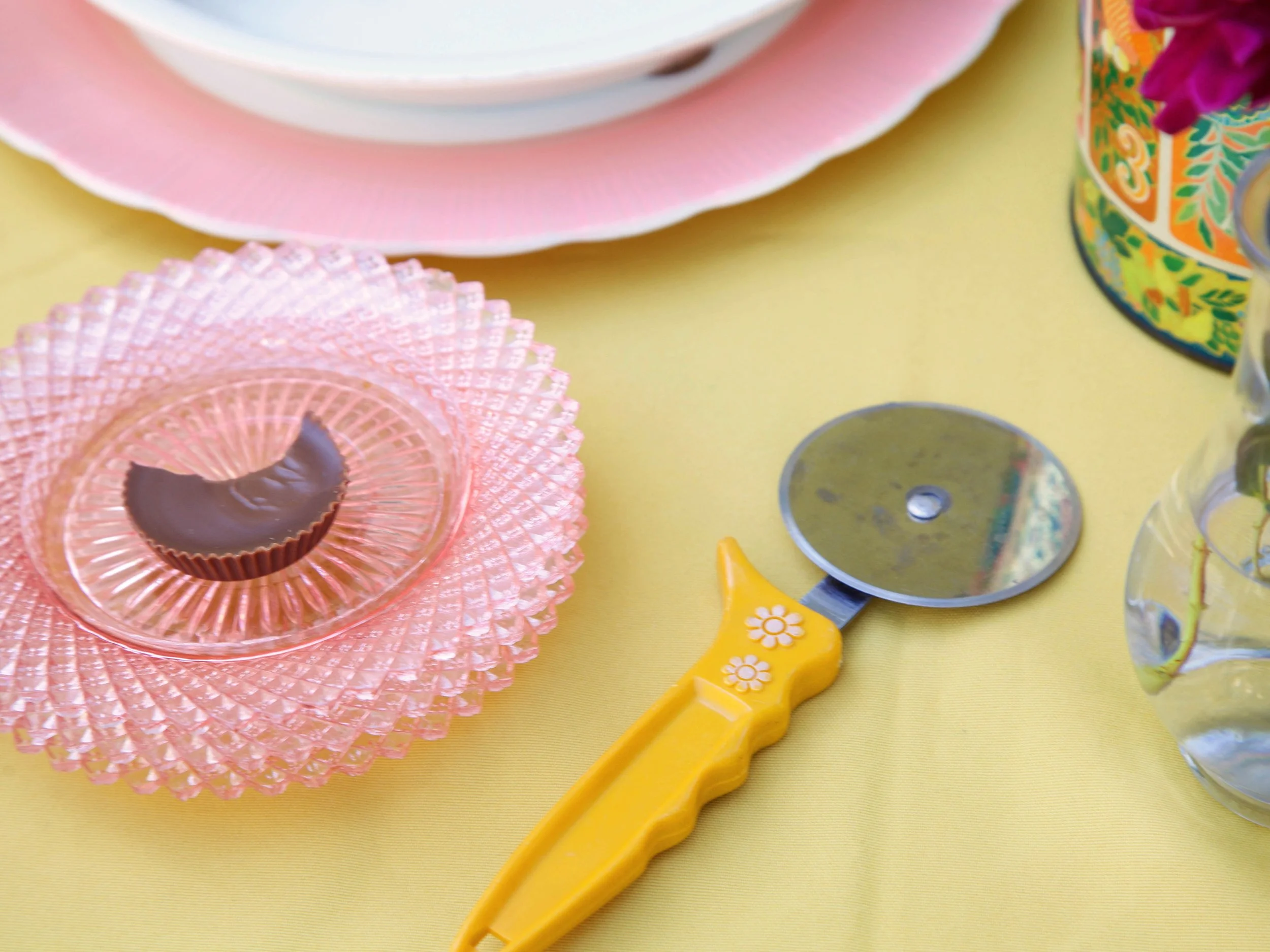 Vintage Anchor Hocking 'Miss America' Pink Depression Glass Plates