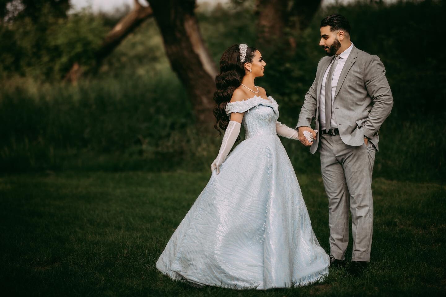 Cinderella &amp; her Prince Charming 👑 ✨ 

How stunning did Samantha and Omar look for her bridal shower?! Her theme was Cinderella and she executed it so, so perfectly! She even had the most perfect pair of &ldquo;slippers&rdquo; to match! 👠 

The