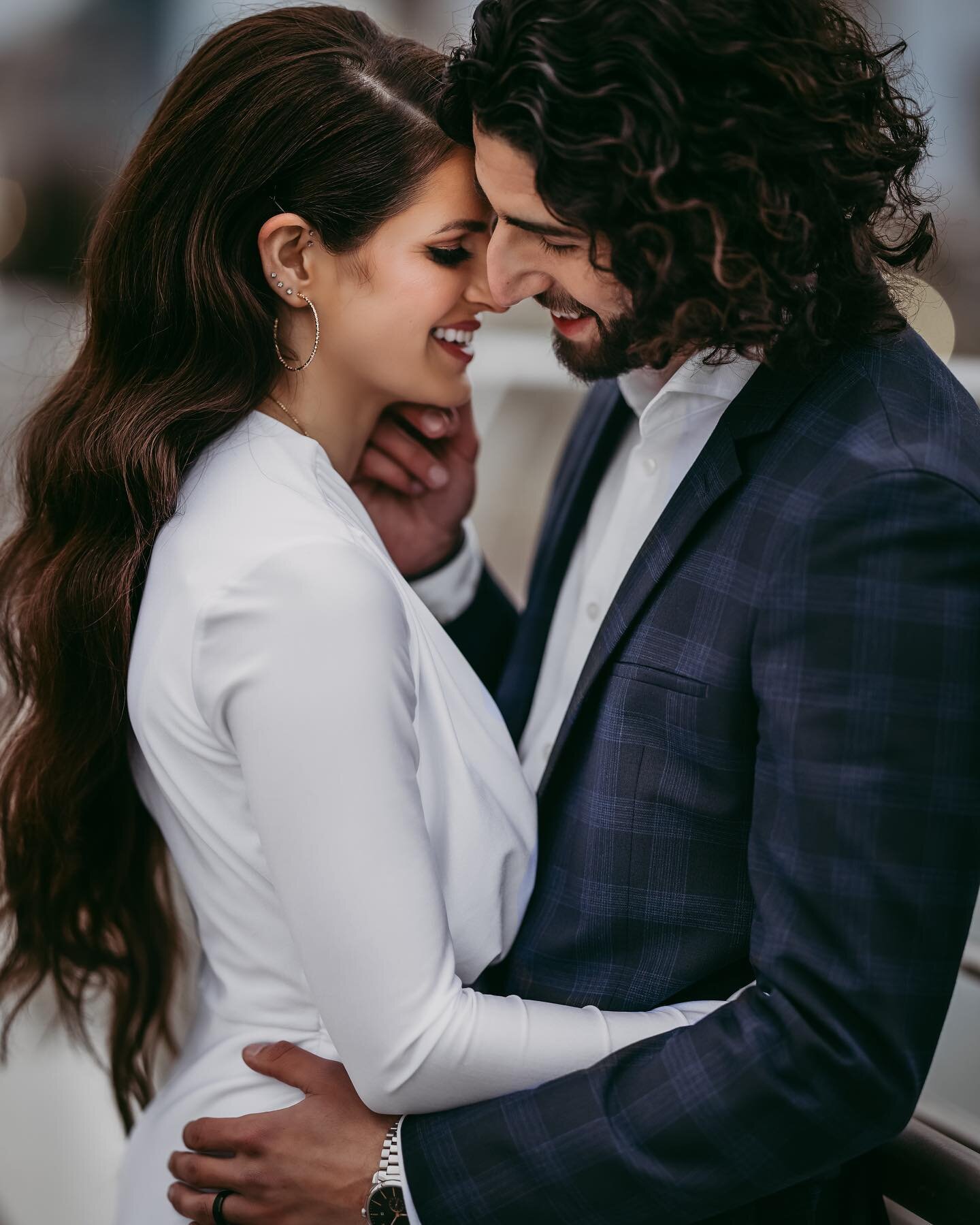 I loved everything about this engagement session, but most of all, I loved the way they loved each other and how those smiles never left their faces 🤍

Hair / @lynsaqqabeautyacademy @vanityboxbeautysalon 
Makeup / @makeupjamila 

@mimihattum