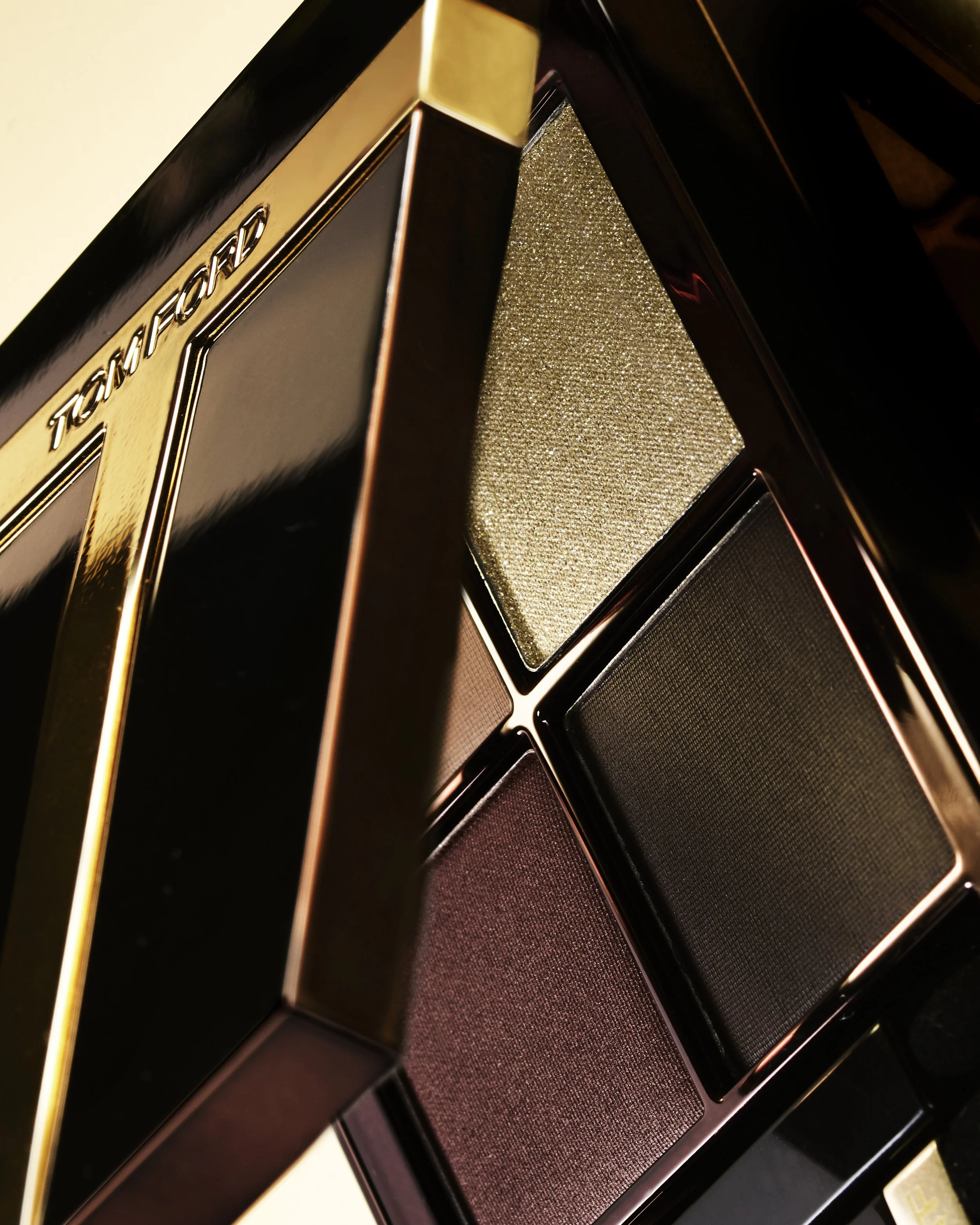 Eye Quad_0186_top cap plate.jpg