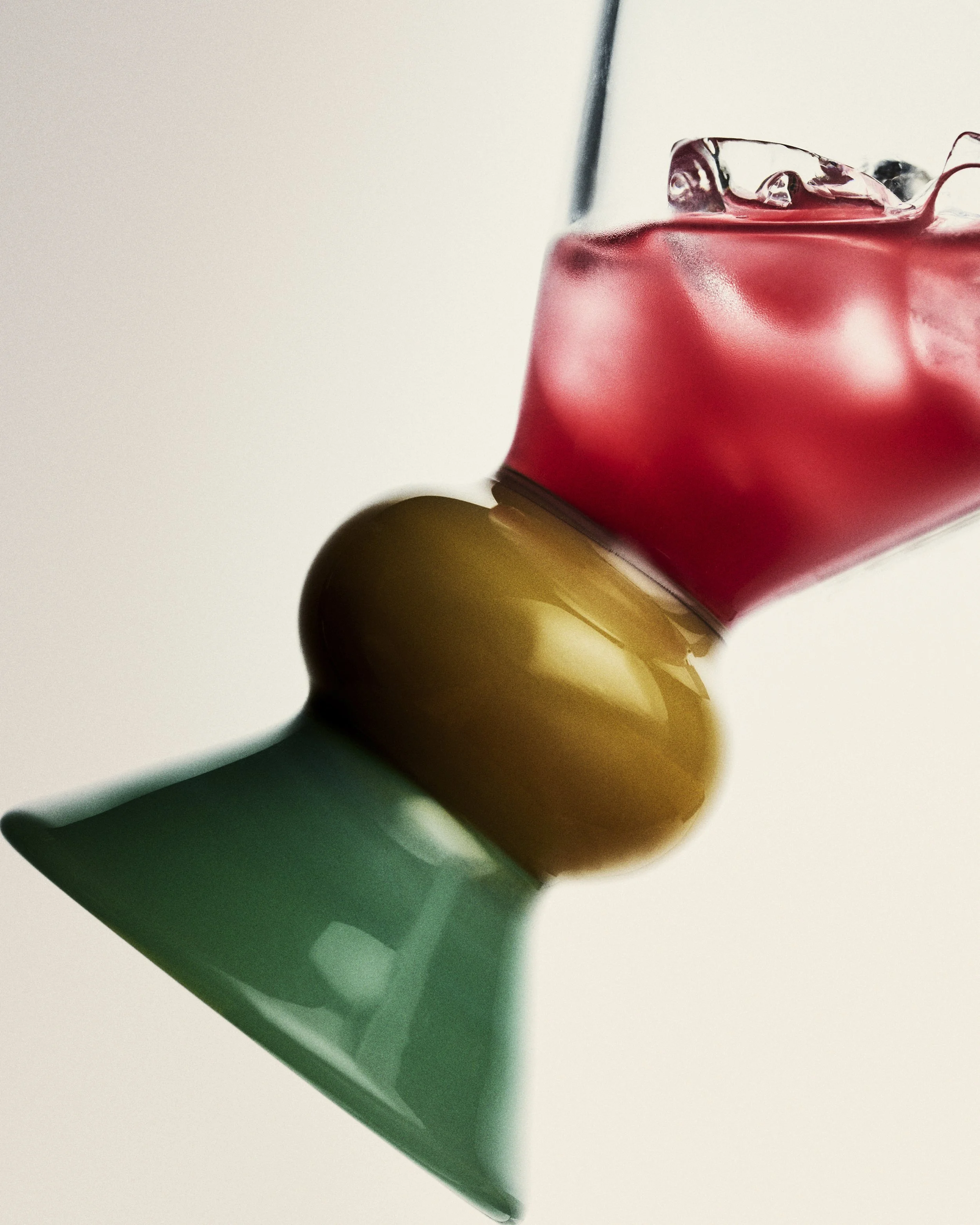 24-10 3011-04A MMD_GHI TOTEM GLASSES.jpg