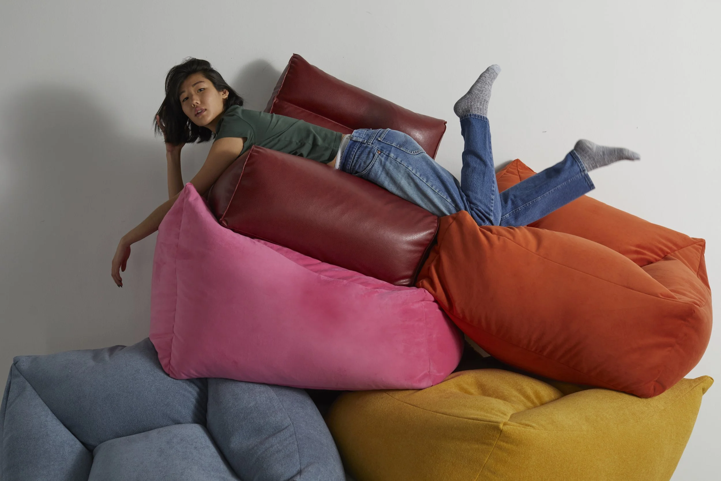 221115_DW_AR_EO_SOFT_SEATING2390+copy.jpg