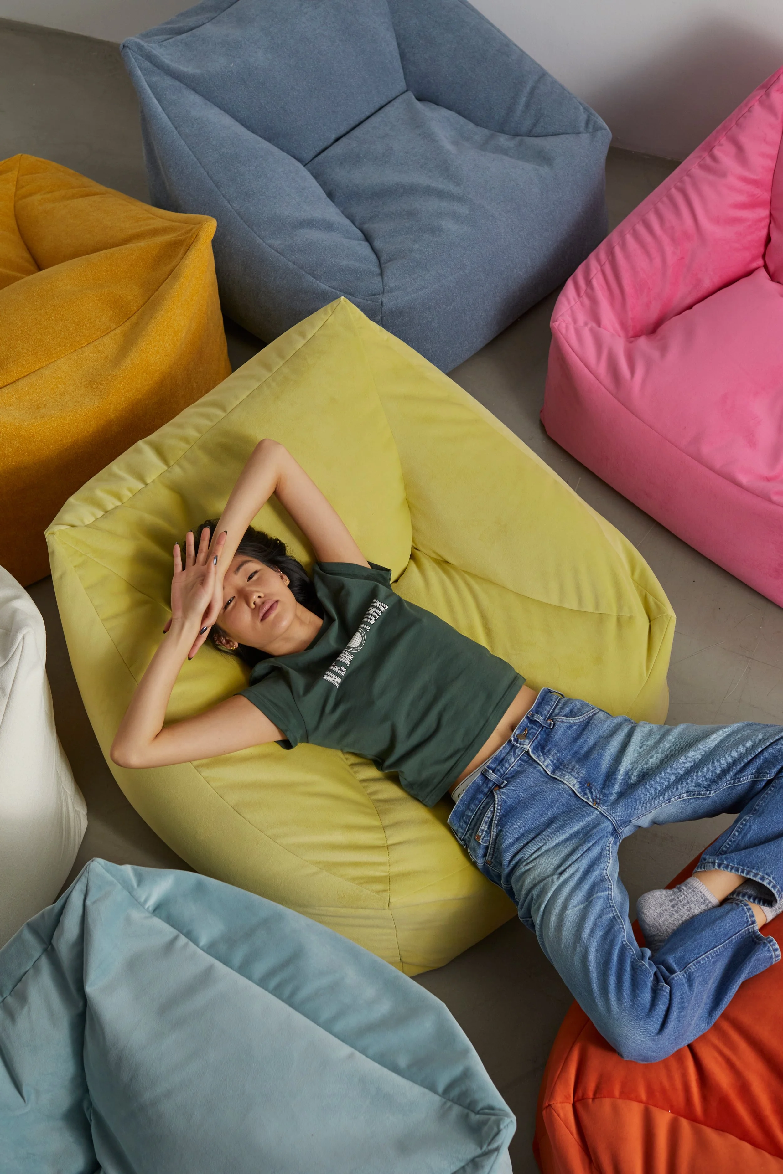 221115_DW_AR_EO_SOFT_SEATING2605 copy.jpg