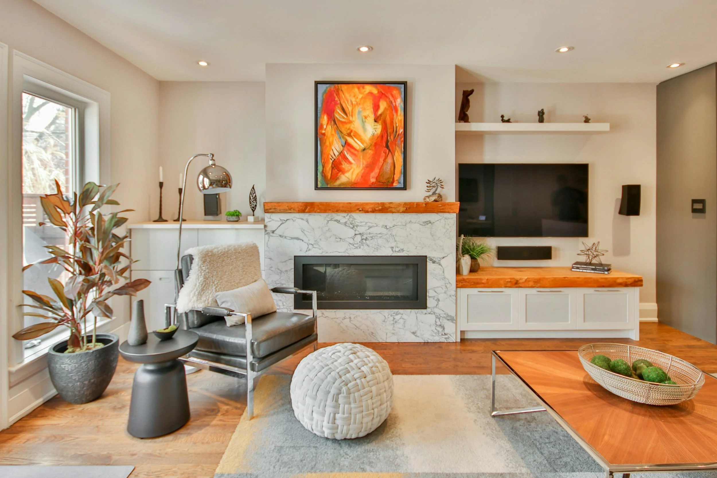 Going Natural vs. Staging When Selling Property: Which Approach Wins?