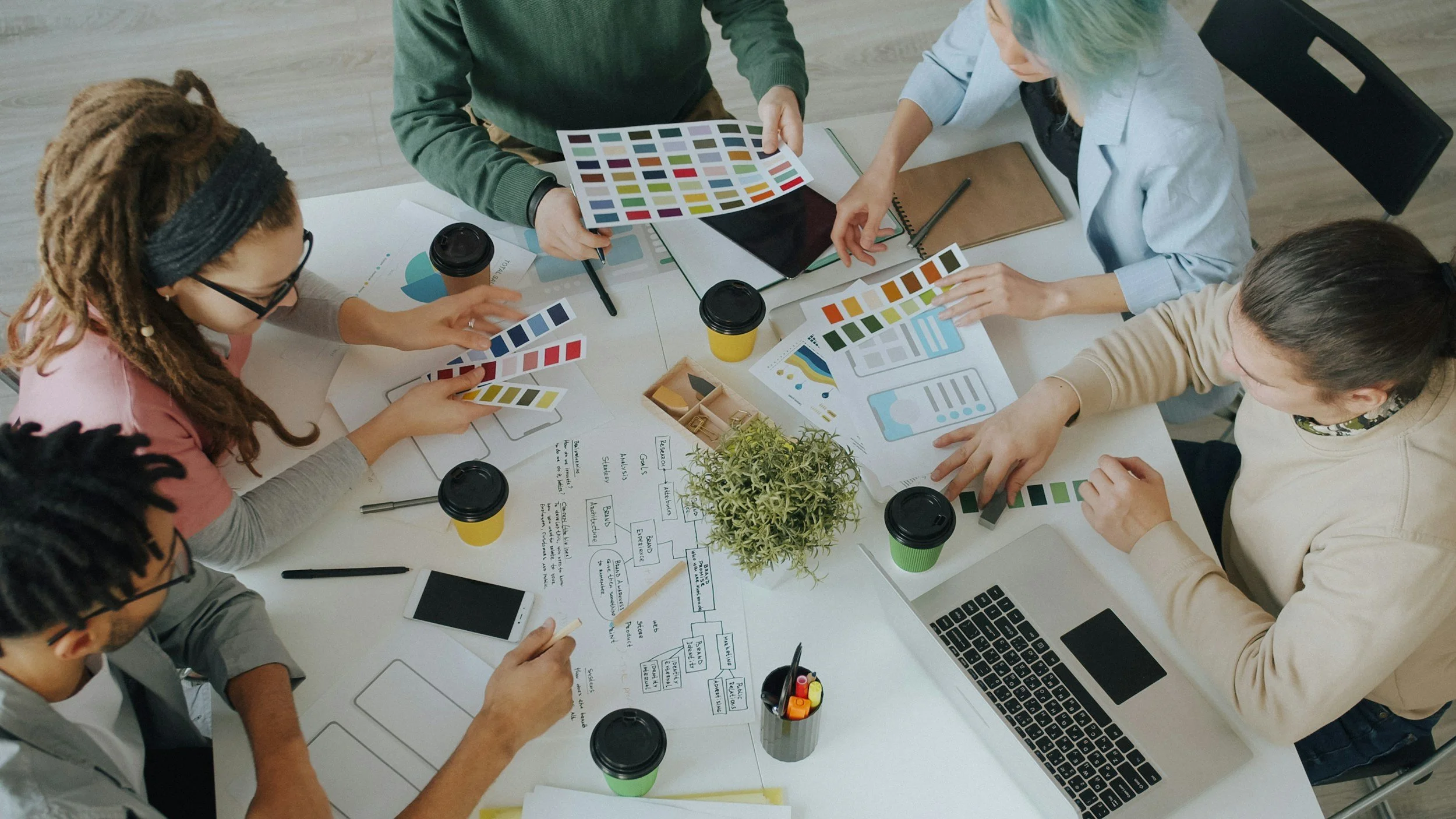 From Graphic Design School to Entrepreneurship: How Creative Skills Can Help Build a Successful Business