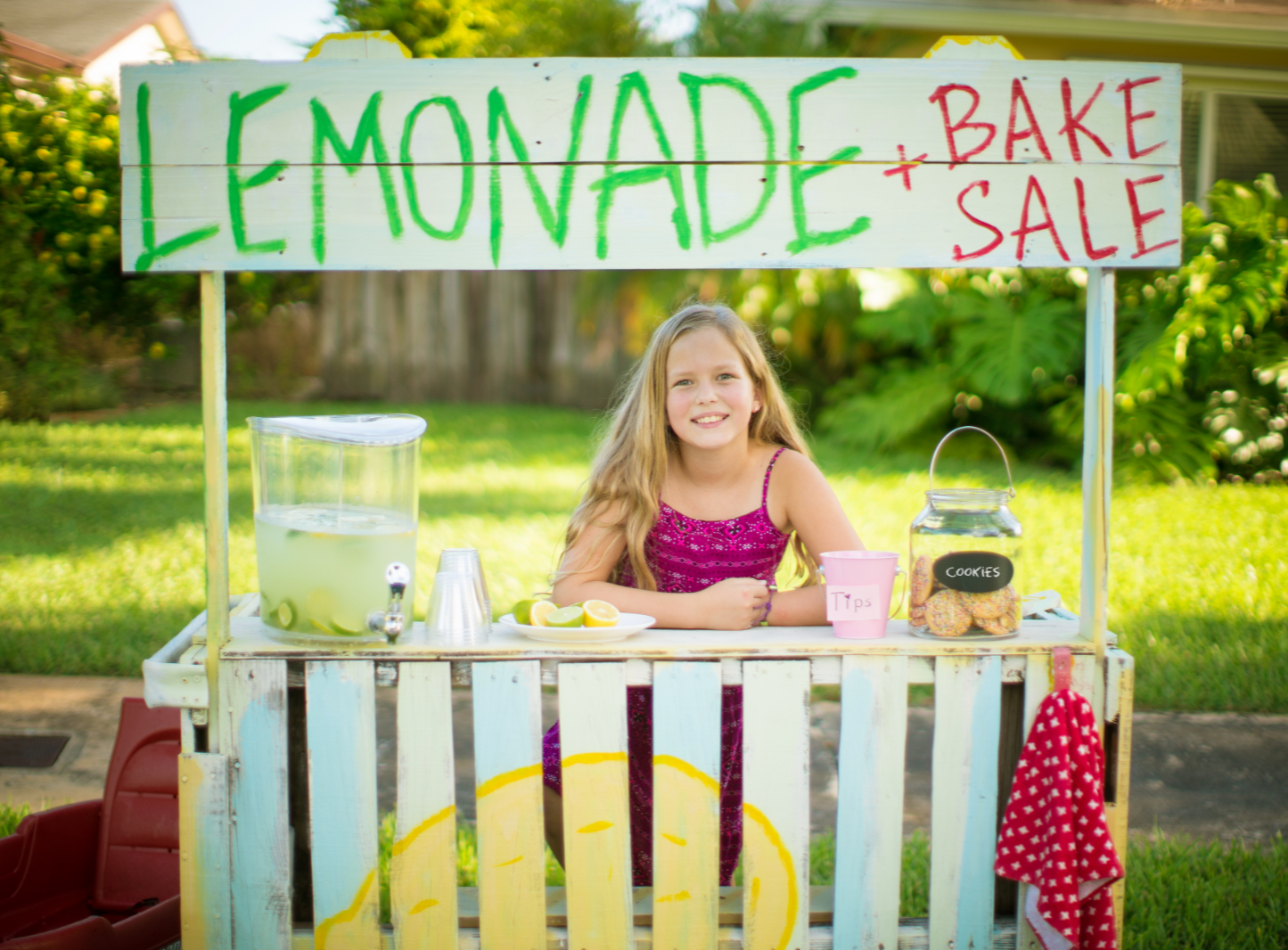 Simple, Age-Appropriate Ways Entrepreneurs Can Teach Their Kids About Value Creation, Generosity, and Resilience