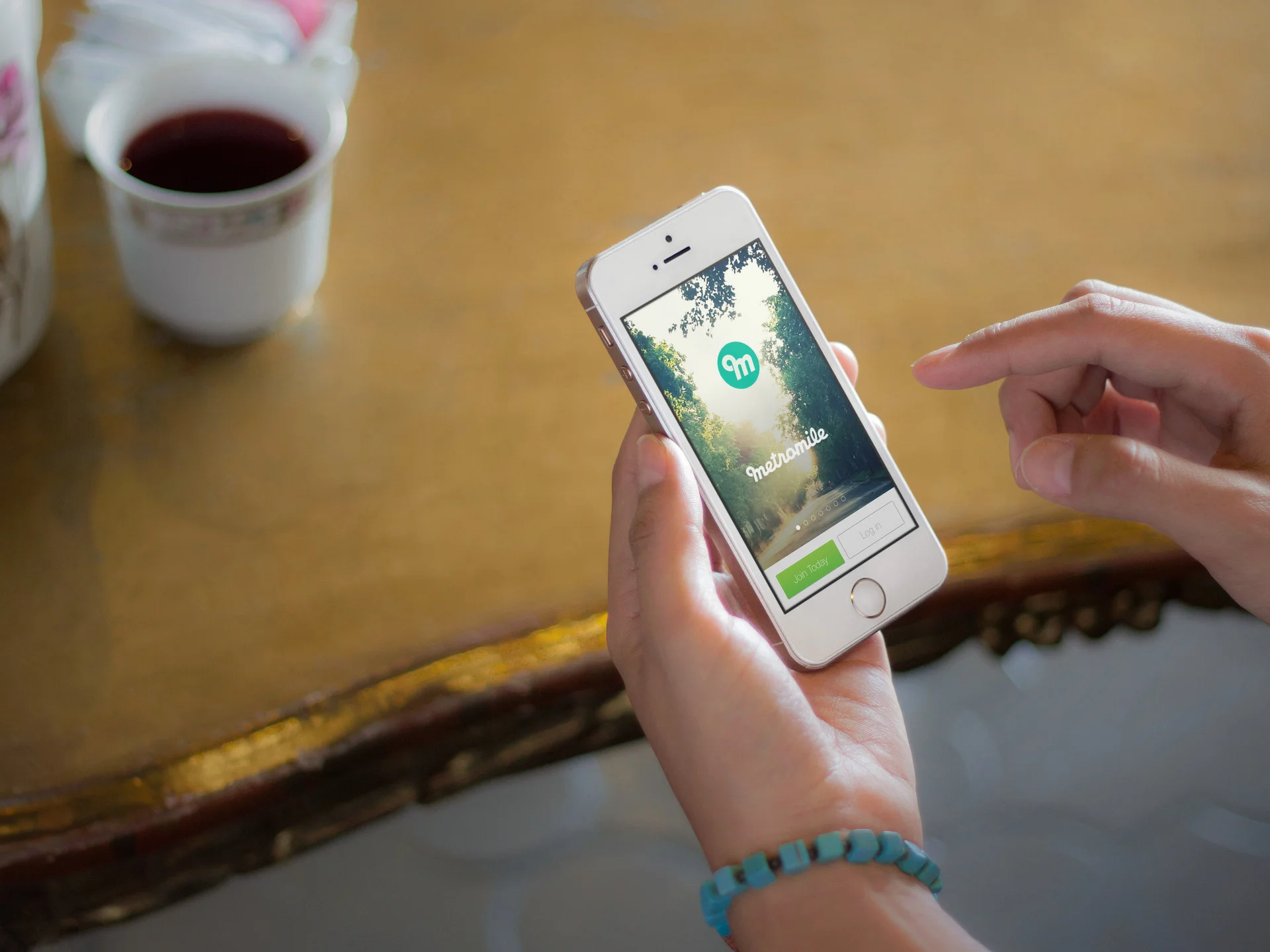 Login Screen MetroMile_drewdownie.jpg