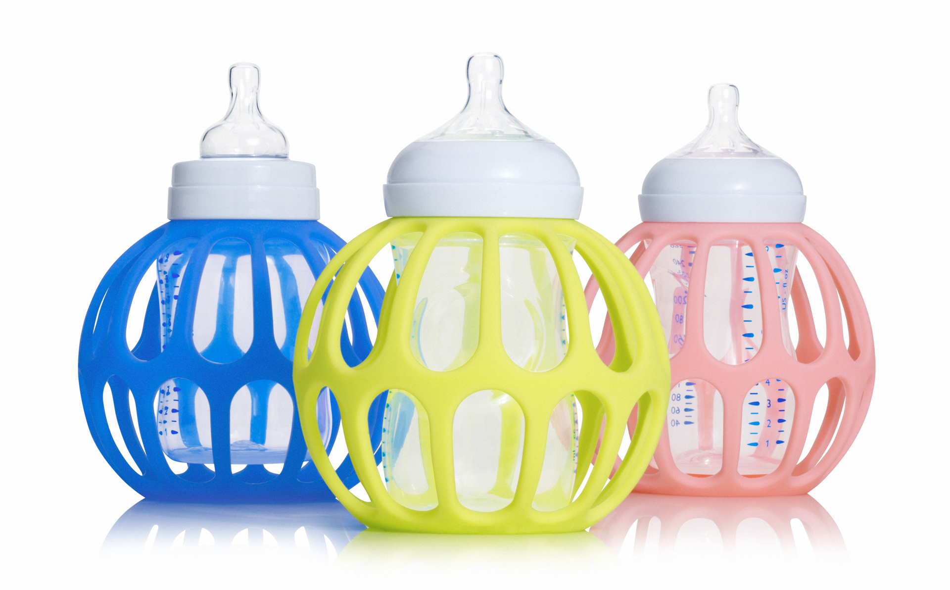  CREATIVE STRATEGY  The Ba is a fun, no-nonsense kinda product that’s packed with a ton of features. While my friend  Patrick Triato  helped with the product design, I worked to develop the brand creative. Bold type and playful copy helped separate t