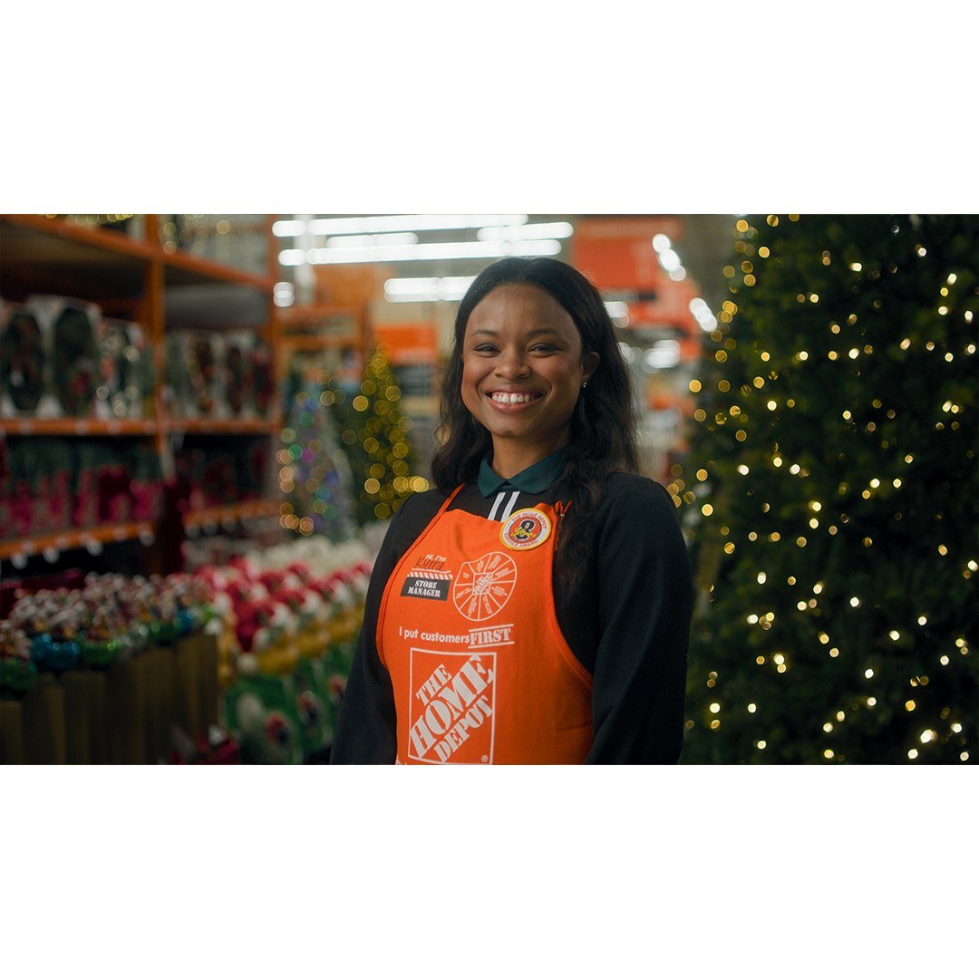 'Tis the season with a holiday spot for Home Depot working with our friends at @household.film Thanks for bringing us on!

Client: Home Depot
Agency: @questusagency
Director/Editor: @micahdudash
EP: @timtwinem
Line Producer: @meems_mk
DP: @daniel_wit