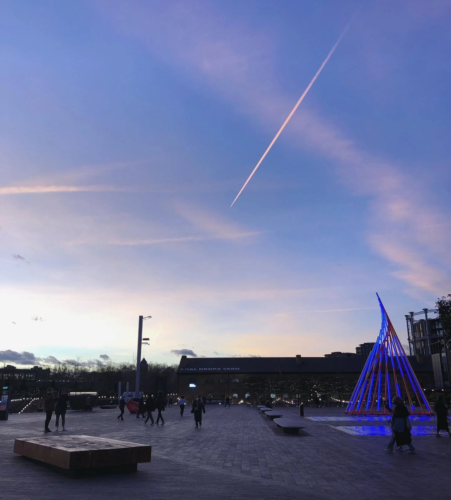 I turned 28 on the weekend and it was hard not to feel like I should be at a different place in my life than I am now. I don&rsquo;t have a partner or a house or any kind of stability and I&rsquo;m still not sure what the next three years or even one