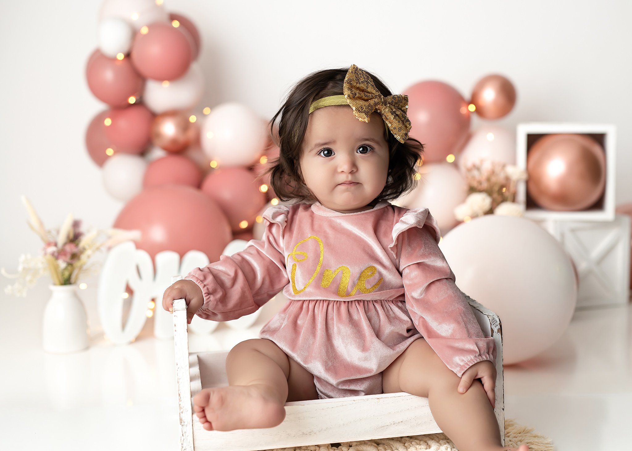 baby-girl-one-year-old-portrait-studio-dusty-rose-white-colors-ALpharetta-best-photographer.jpg