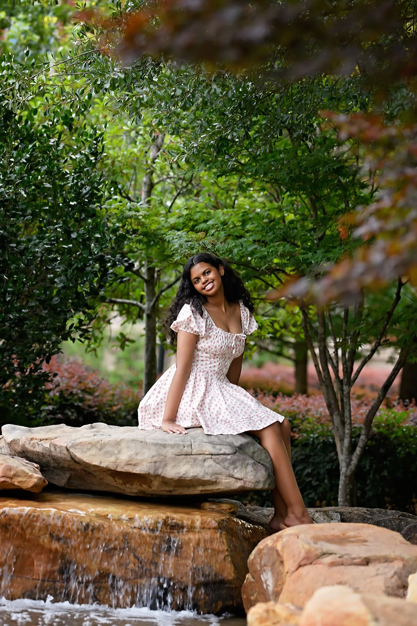 Senior Portrait by Garden Waterfall – Andreea Glenney Photography
