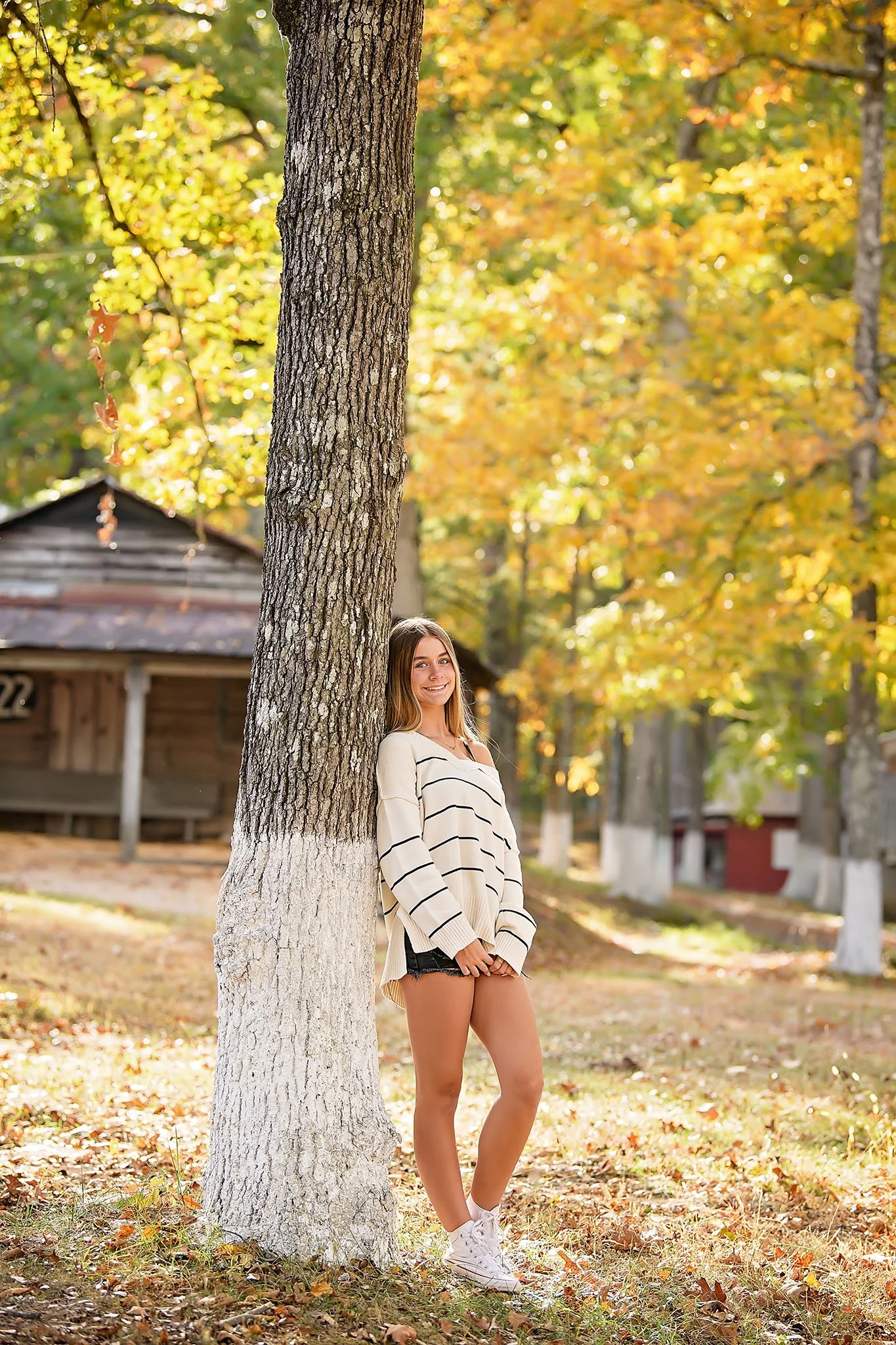 Fall Senior Portrait in Wooded Park – Alpharetta GA Photographer