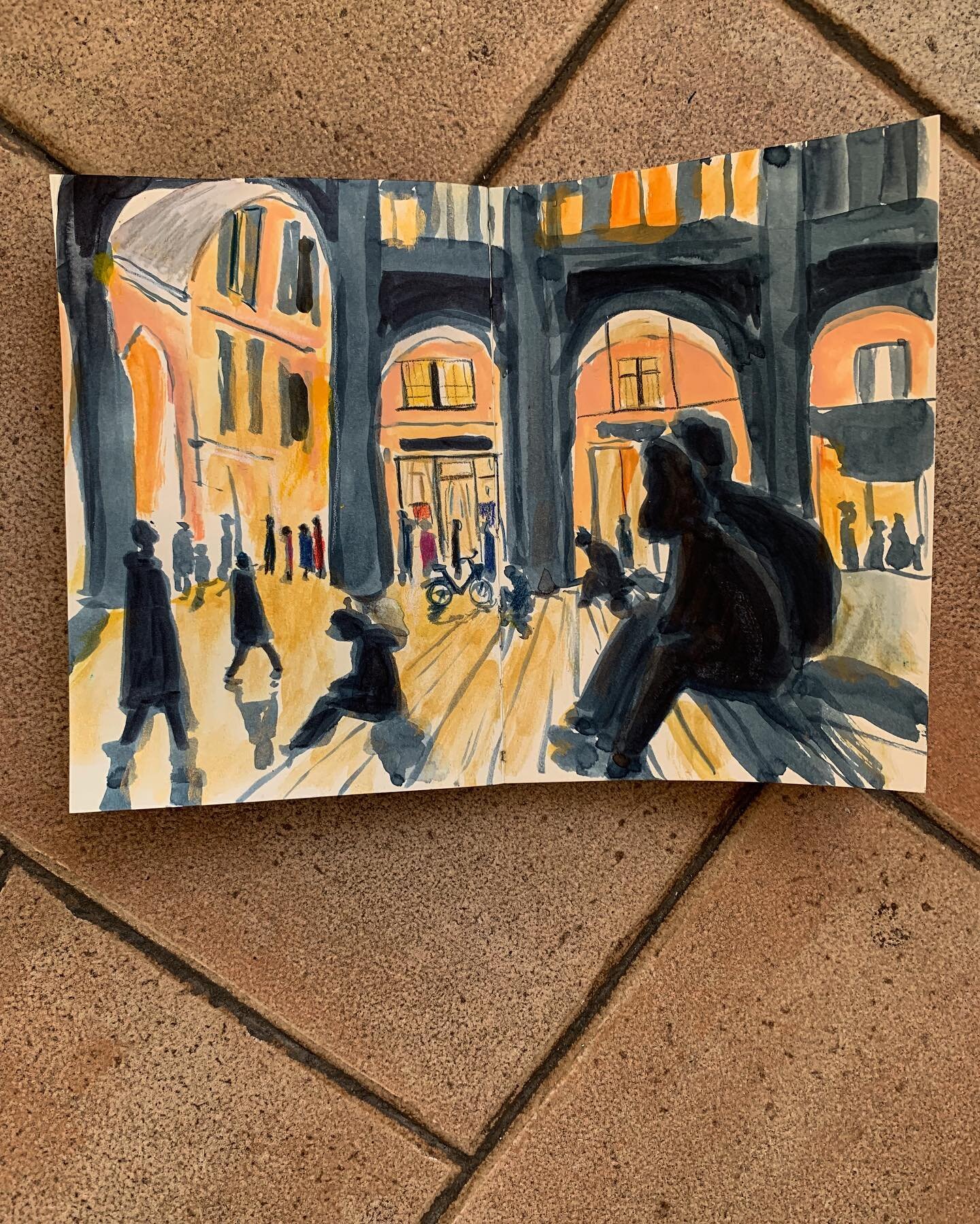 I tried to challenge myself drawing in Bologna last night and focus on the light, not the colours! And it got darker and darker and by the end I couldn&rsquo;t see much at all (swipe to the end to see how dark it was). I thought I had hardly any yell