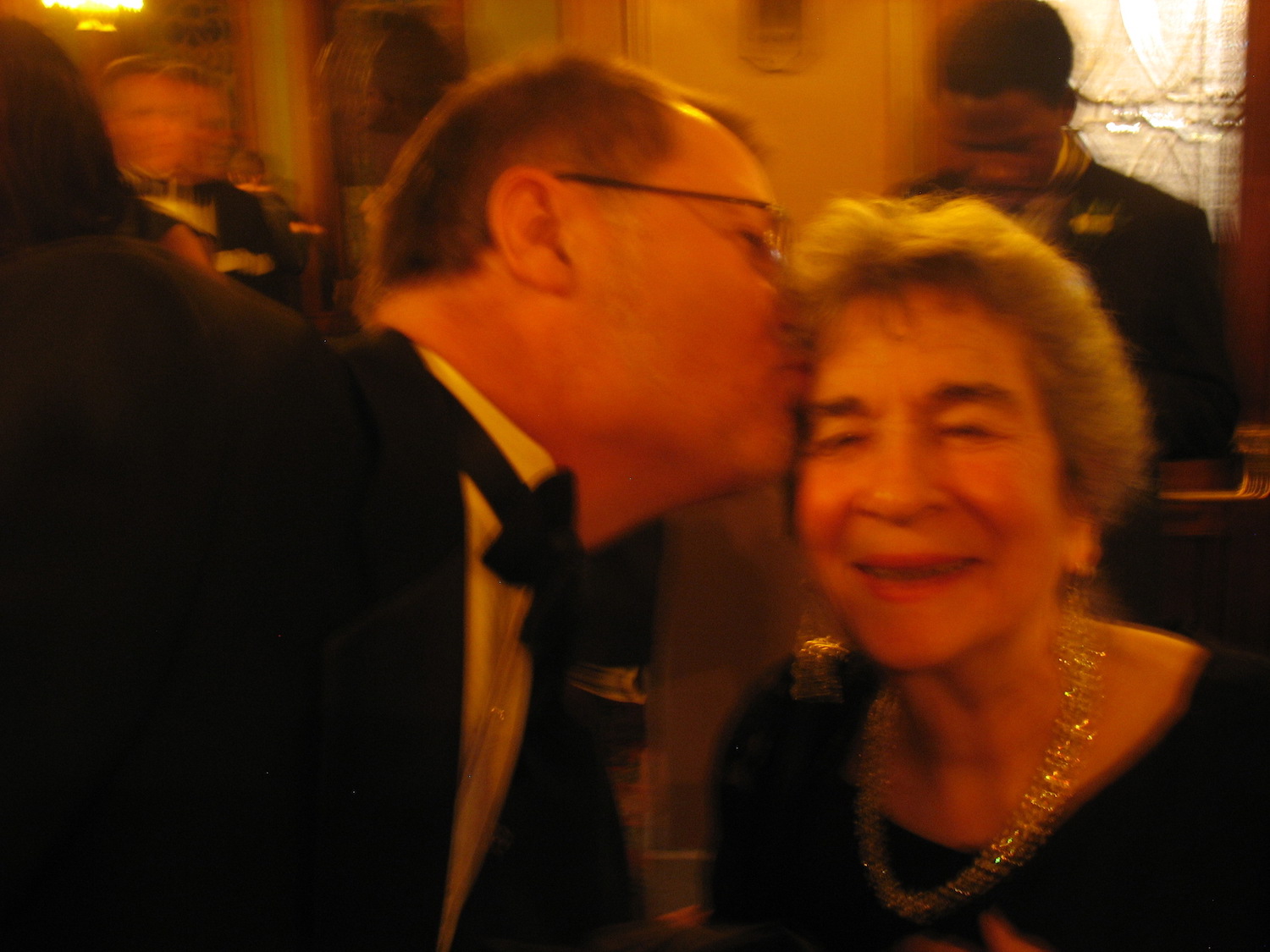  Festival Director Jeff Sparks plants a kiss on mom 