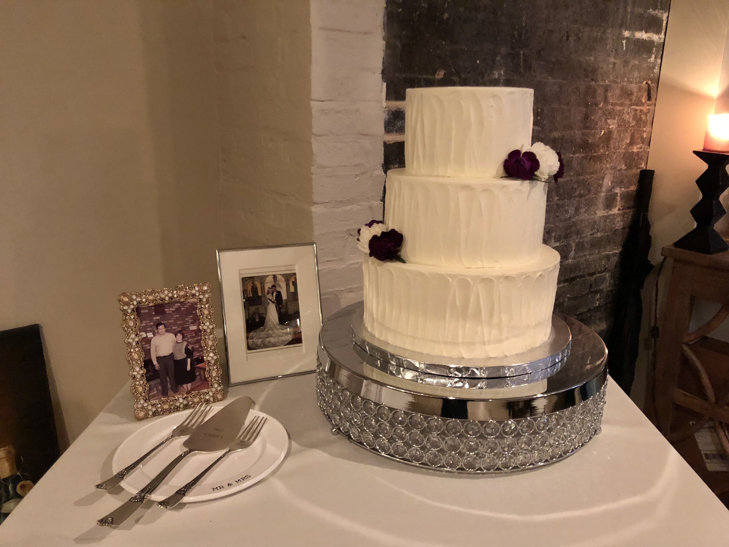 wedding cake .jpg