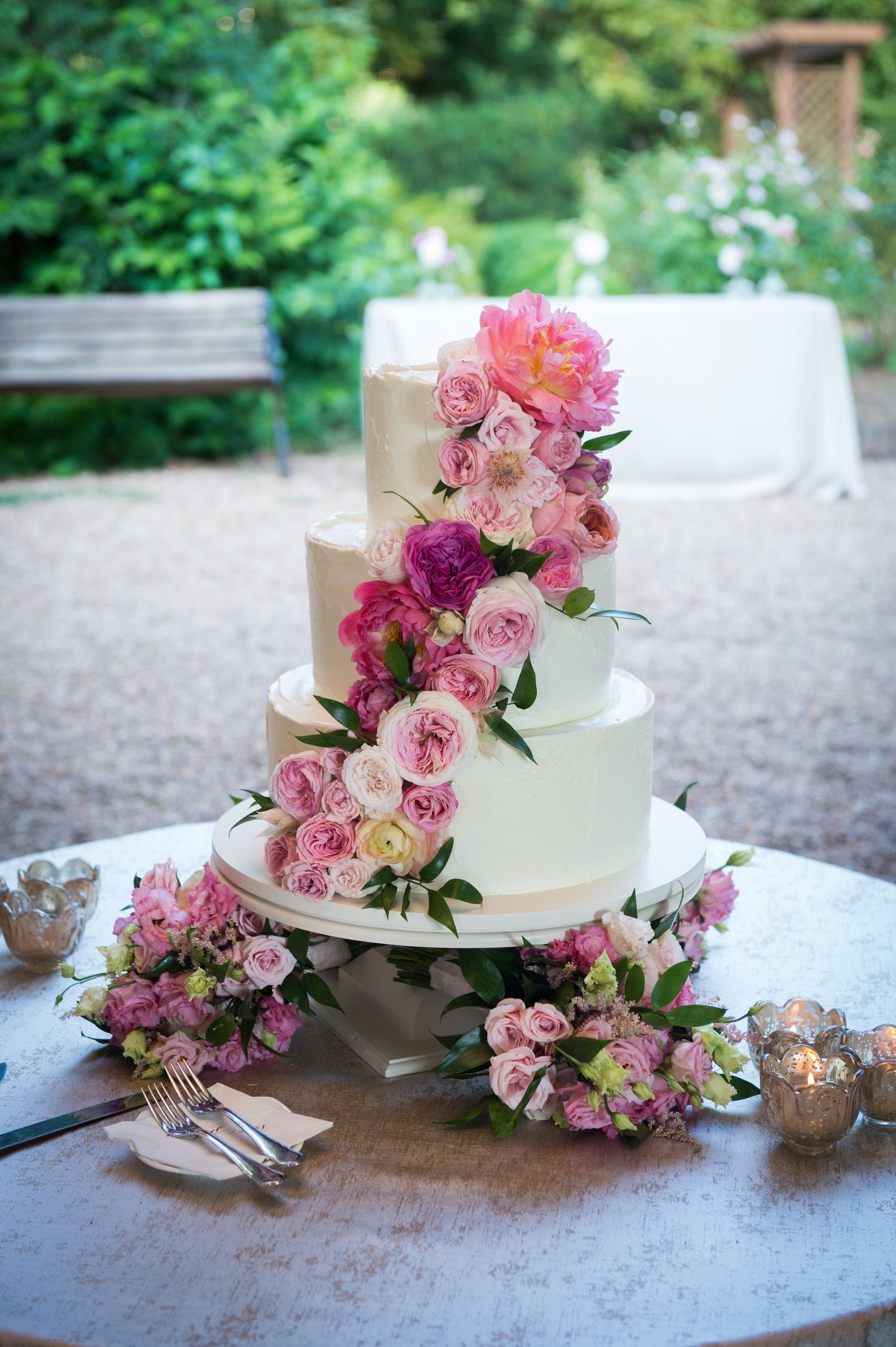 Lush Summer Wedding at Barnsley Resort - Flowers by Yona.jpg