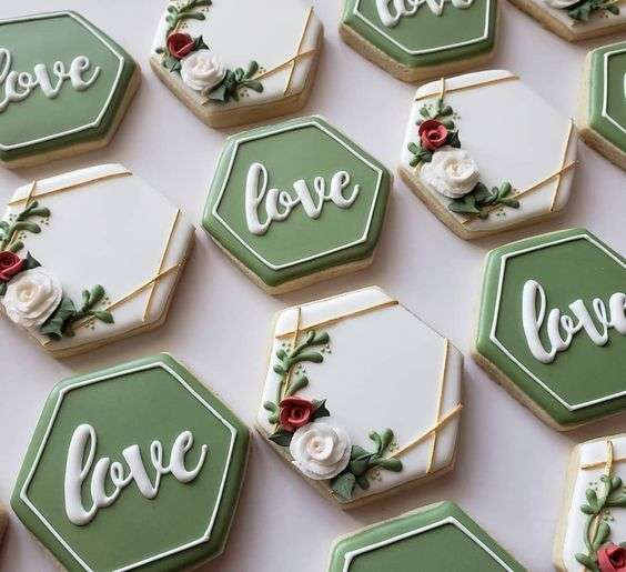 20 Beautiful Cookie Ideas for Your Wedding.png