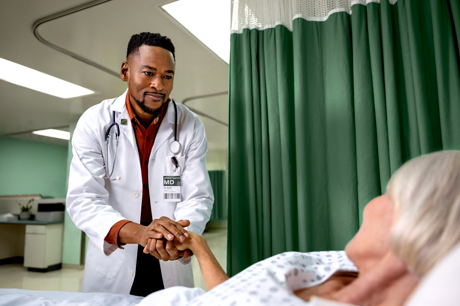Covista_BrandShoot2025_HealthCare_PatientRoom_2770.jpg