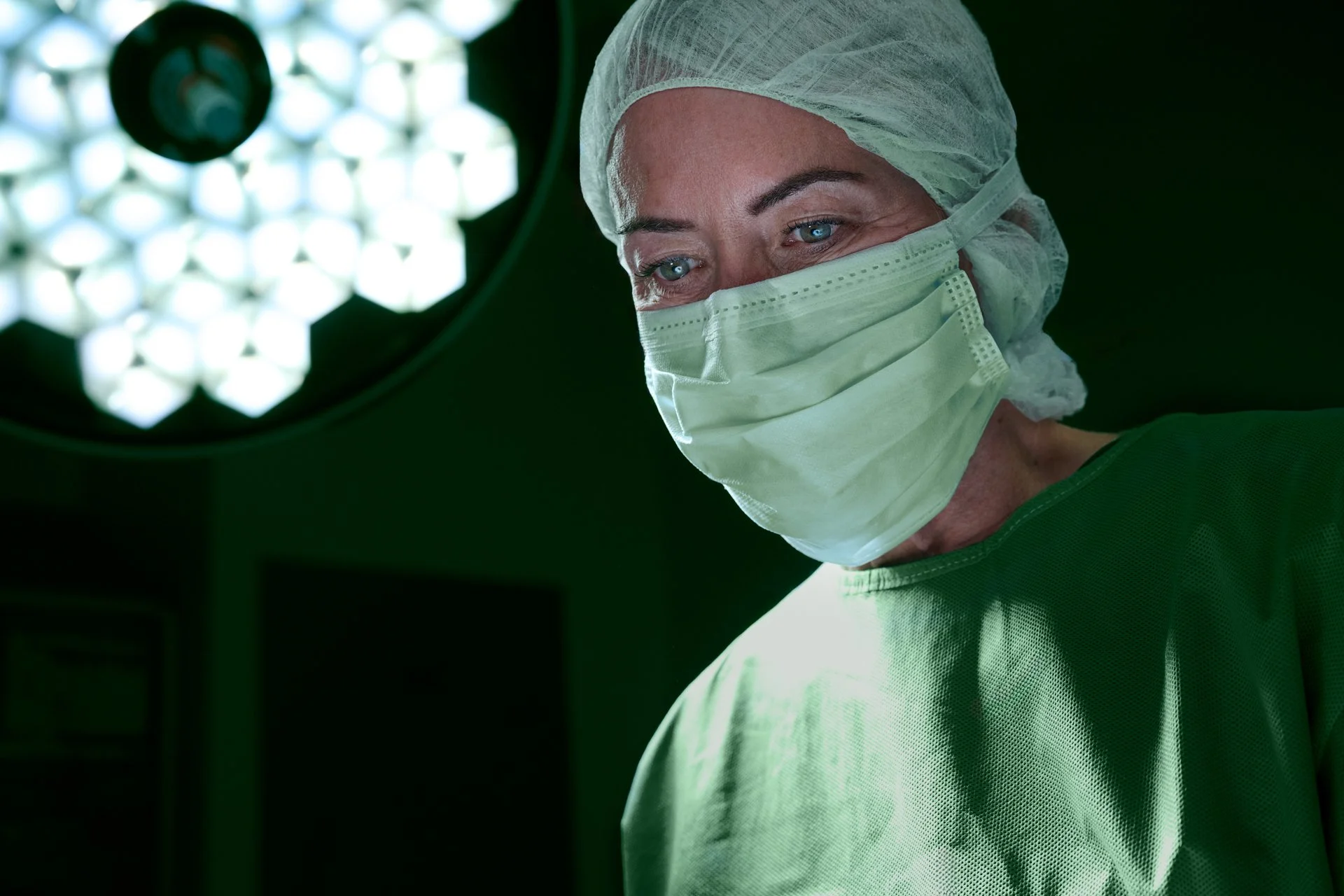 Covista_BrandShoot2025_HealthCare_OperatingRoom_4314.jpg
