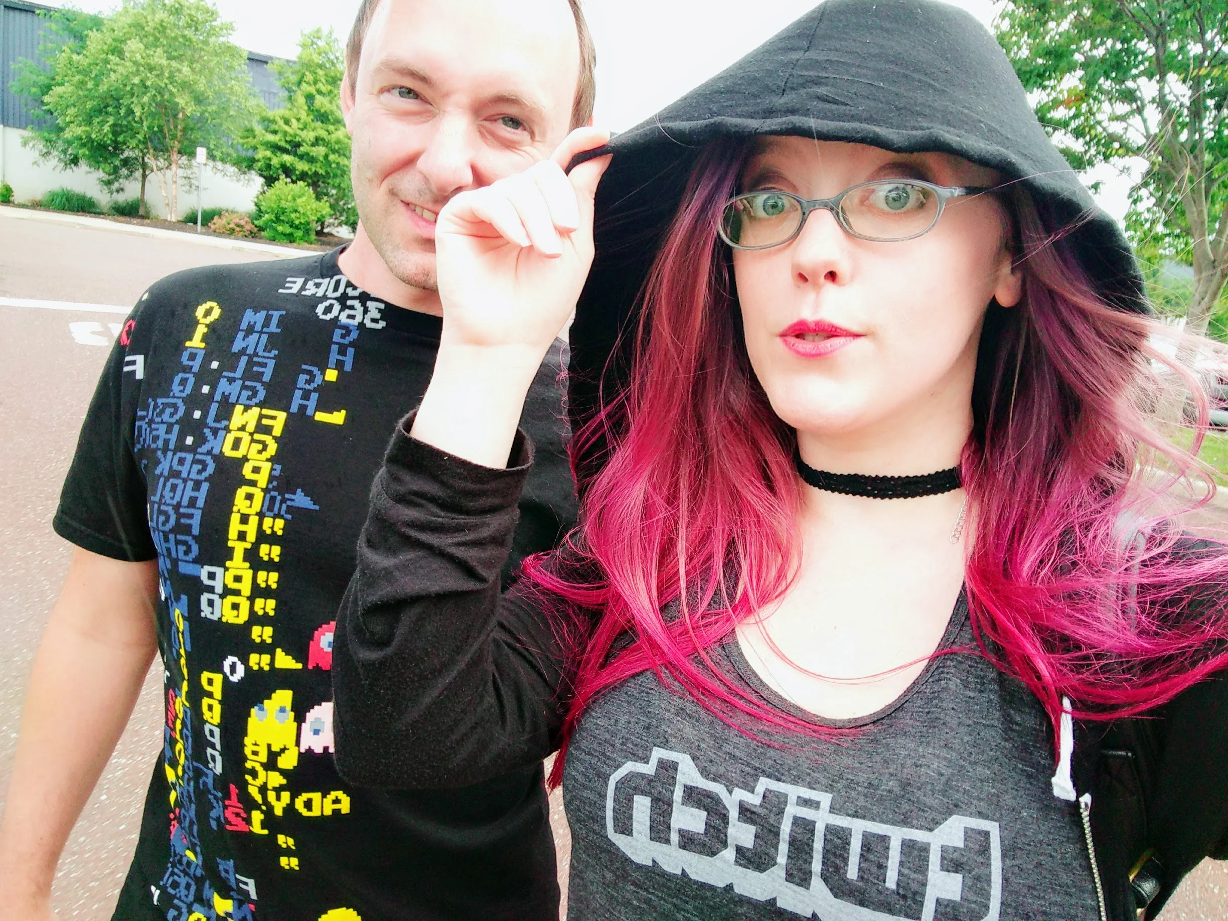 Hi I’m Elliface and I find posing for a photo literally impossible, don’t @ me about it