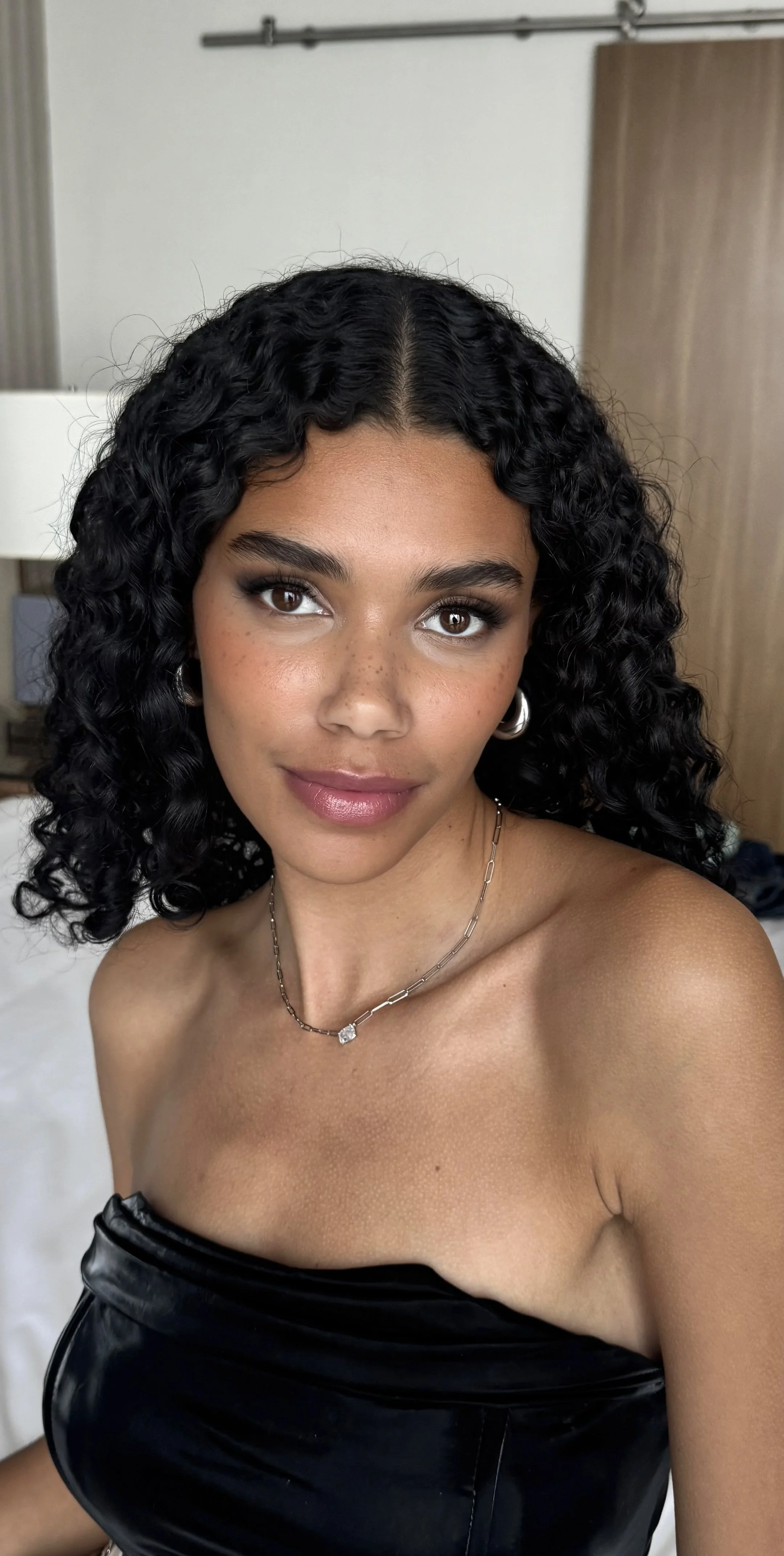 Facetune_23-03-2026-18-32-33.jpeg