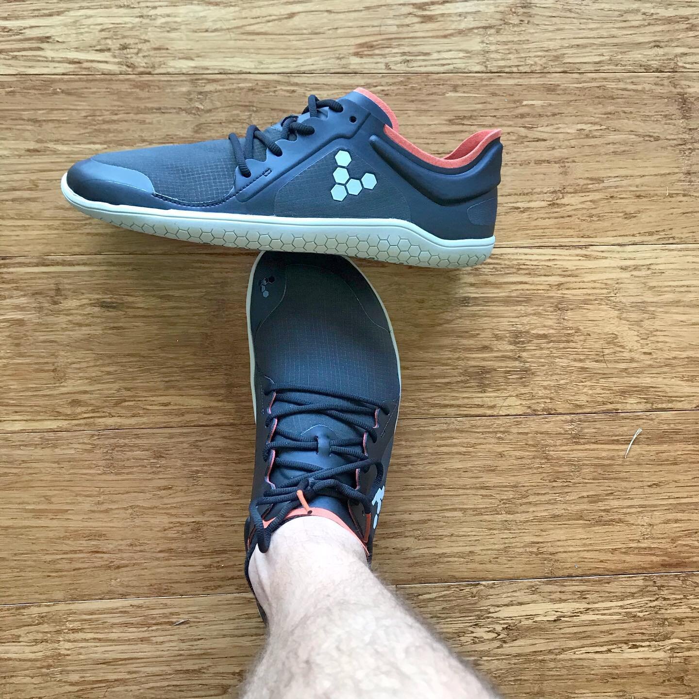 I tried this shoe on pre-COVID and was super excited to get my feet into them once available.. That day is today!! I might be calling it early but this is the best VIVOBAREFOOT shoe released in quite some time.. Now to test the durability 
#strongfee