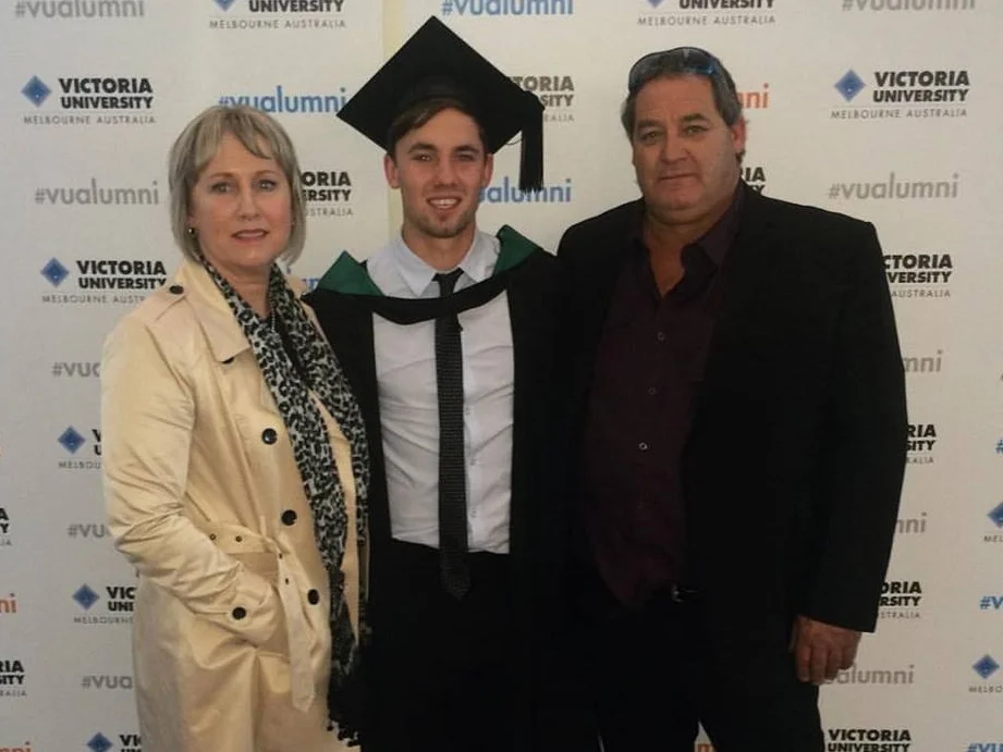 Uni Grad.jpg