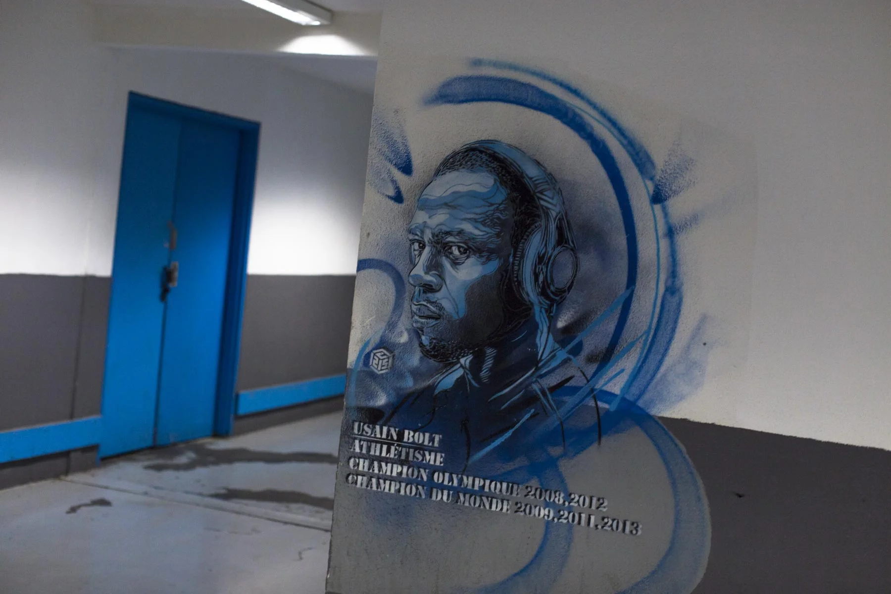 Graff de l’artiste C215 dans les couloirs de la maison d’arrêt de Nanterre , 2018