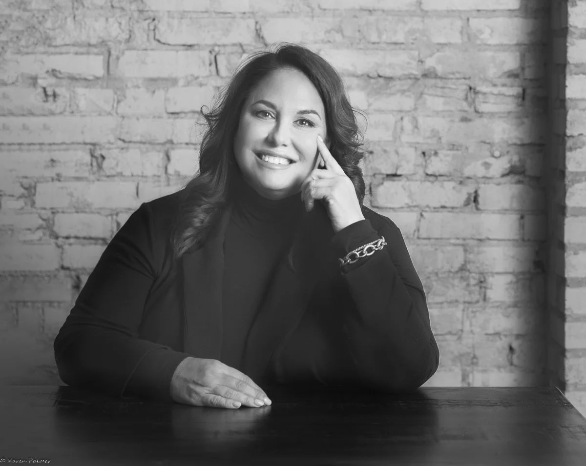 Diane Mantovani head shot B&W 3.jpeg