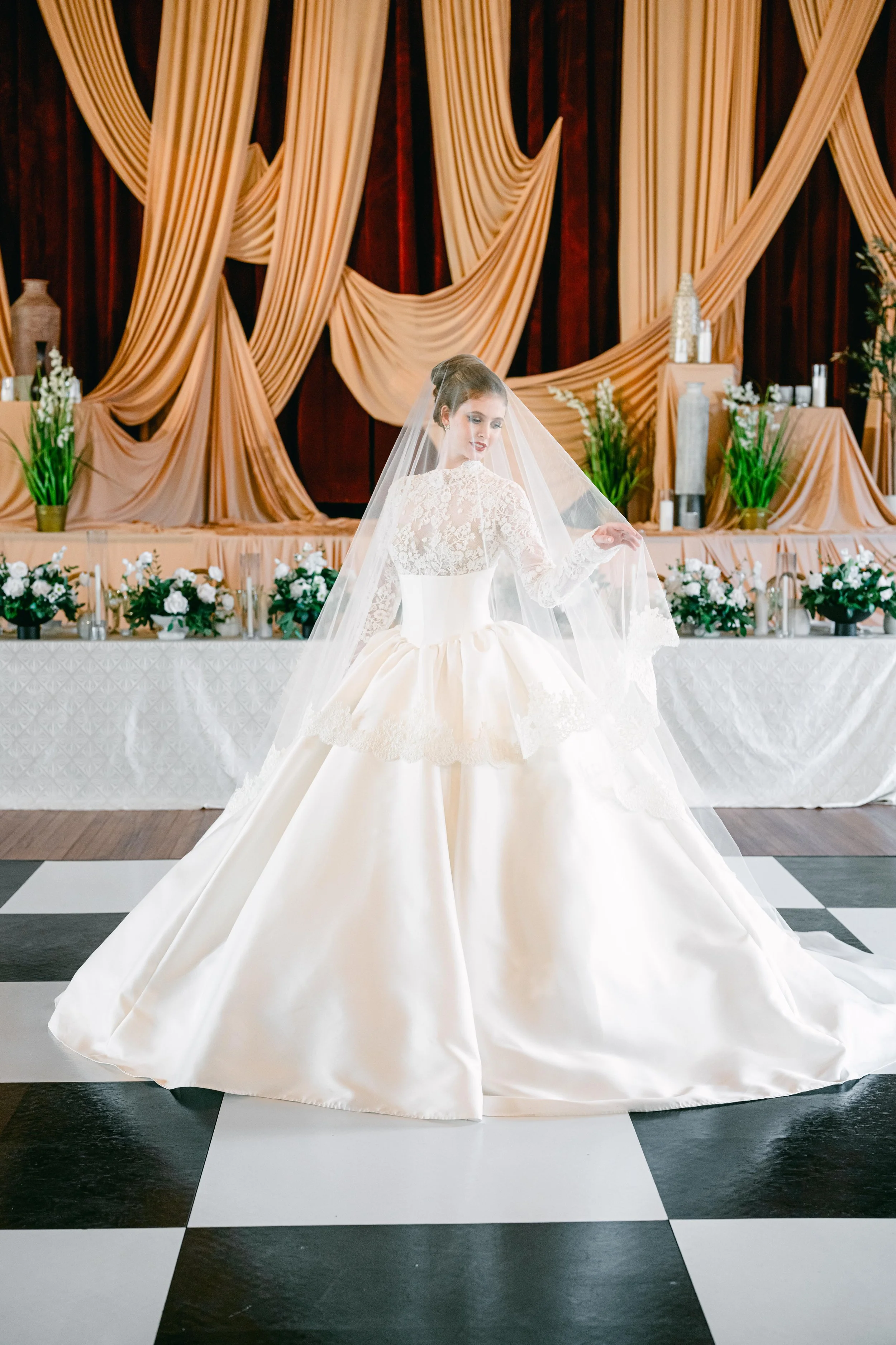 One Foxy Affair and STL Bride-61 2.jpg
