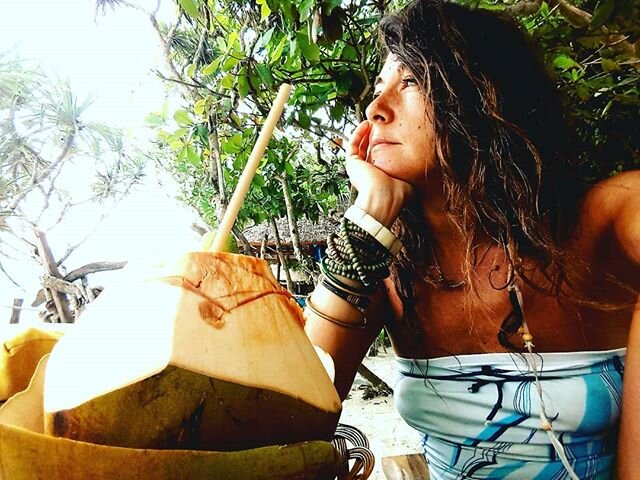 Peacefully contemplating life over a coconut 🌴
.
.
Self isolation can be good for the soul- it's all down to how you choose to experience it 💚
.
.
#gili #giliislands #islandvibes #isolationinspiration #selfisolation #healthylifestyle #selfietime #p