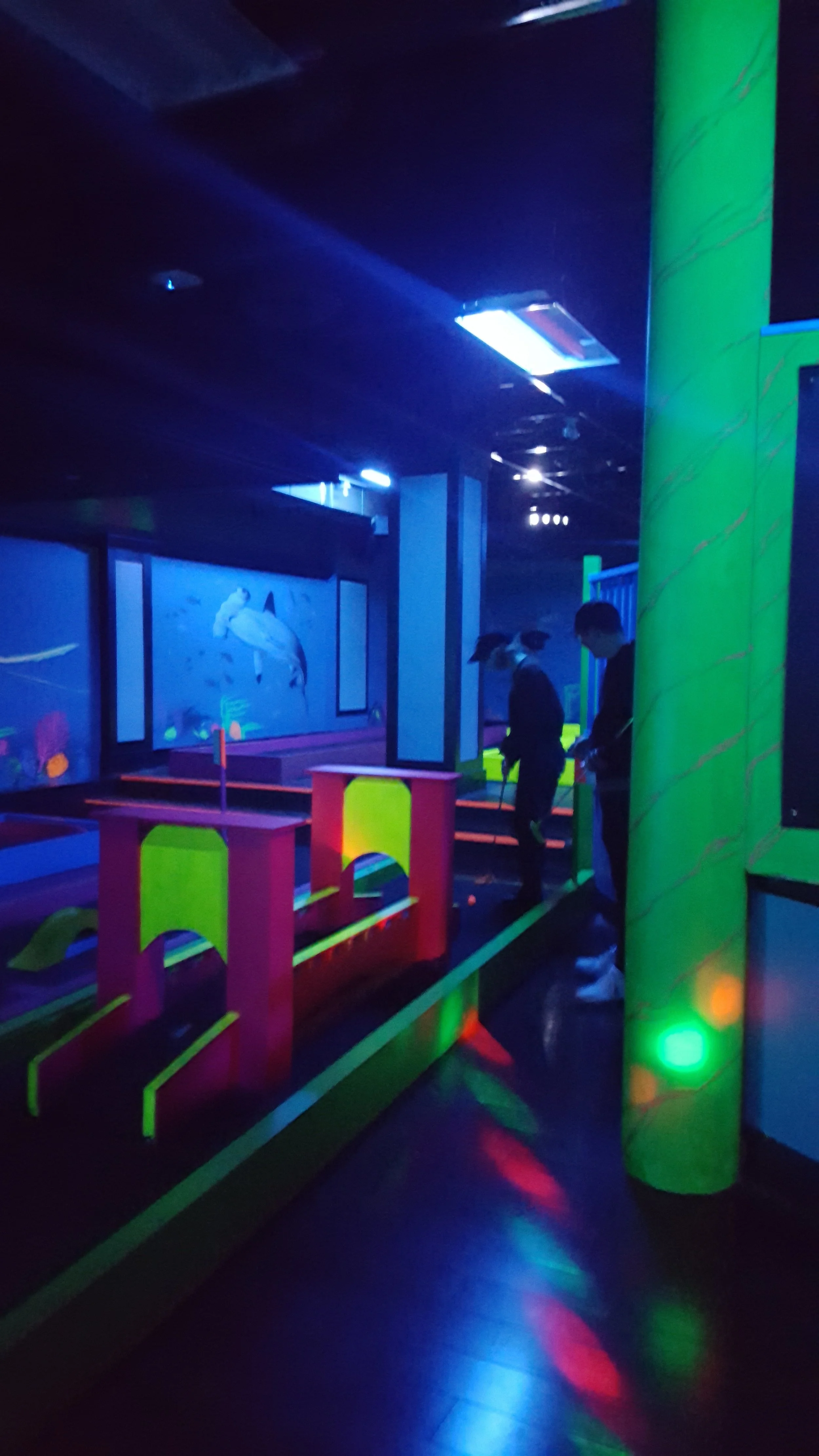 GLOW5.jpg
