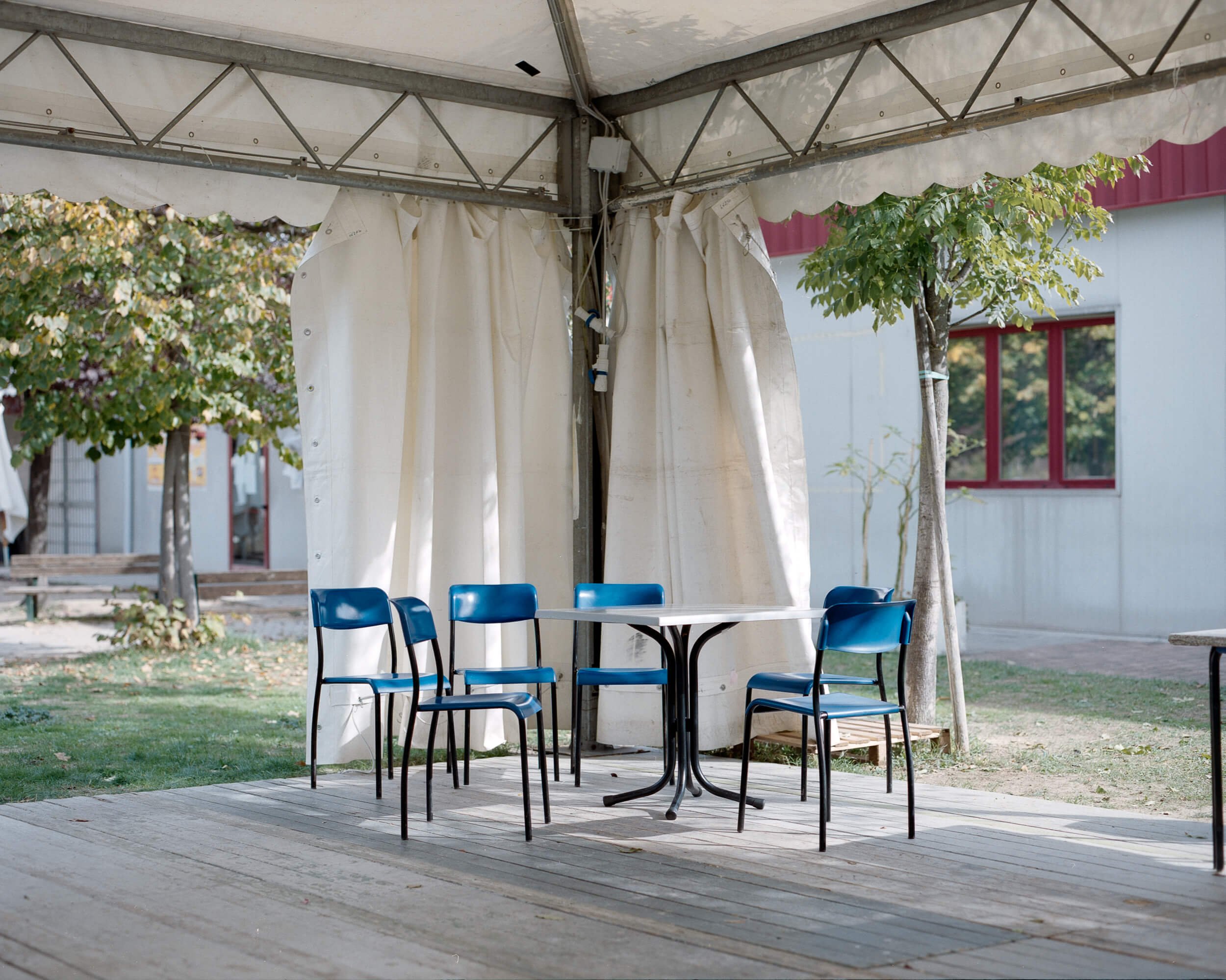  I now experience Bologna with a sort of anthropological mindset finding interests in the daily activities of an ageing population and in the non-descriptive neighbourhood I was raised in. 