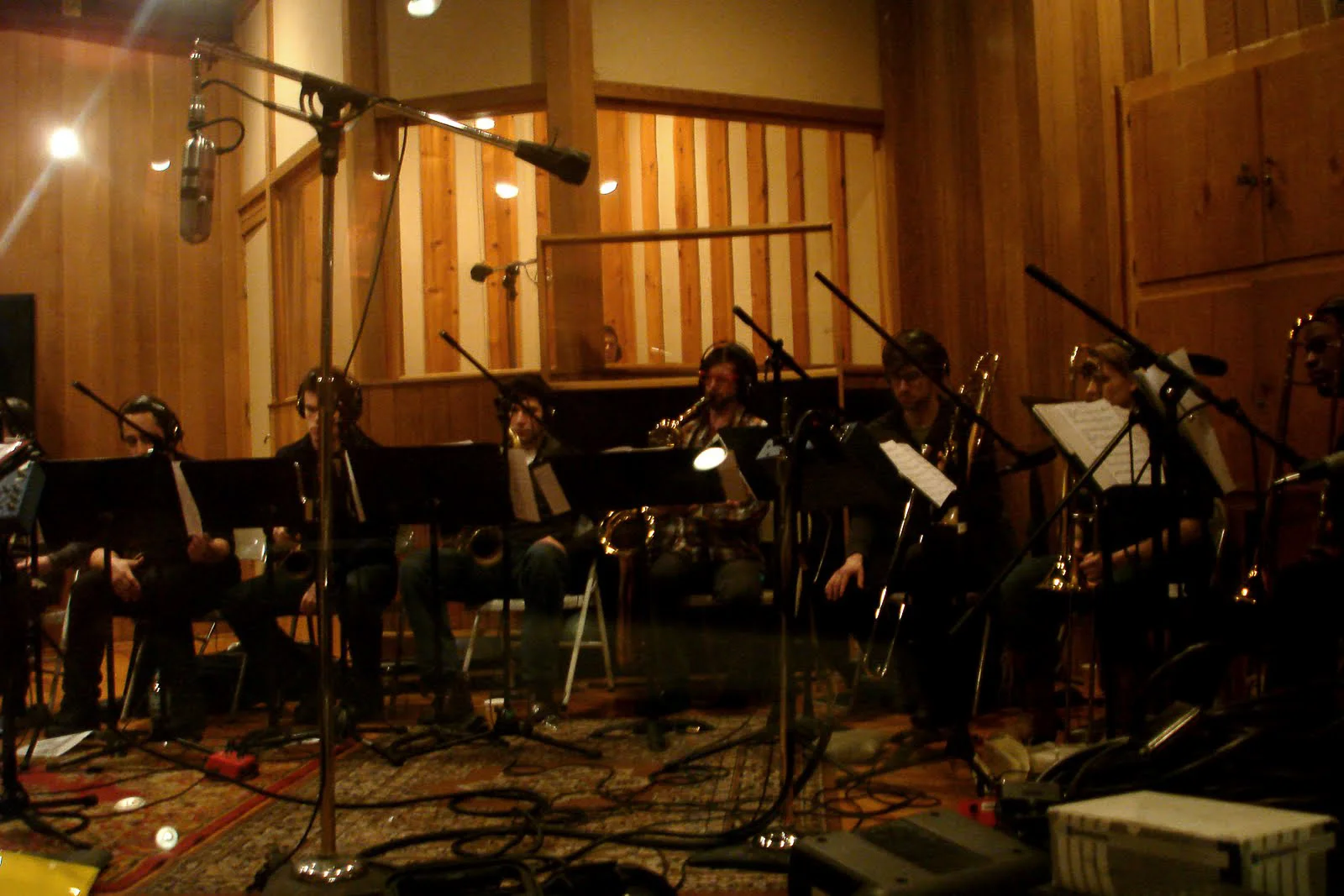  Omar Daniels, alto saxophone, Andrew Gould, alto saxophone, Sam Dillon, tenor saxophone, Stephen Plekan, baritone saxophone, Rick Parker, trombone, Melissa Gardiner, trombone. David White Jazz Orchestra. Flashpoint. Mister Shepherd Records (MSR-1061