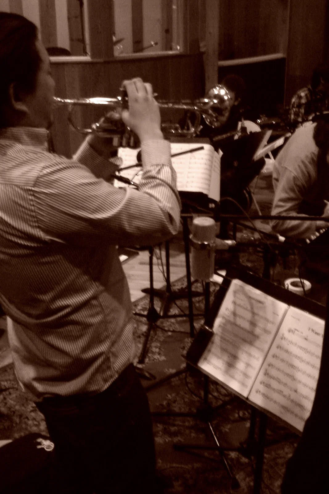  Miki Hirose, trumpet. David White Jazz Orchestra. Flashpoint. Mister Shepherd Records (MSR-10614). Recording session at Skyline Studios, New York, NY. 2010.   