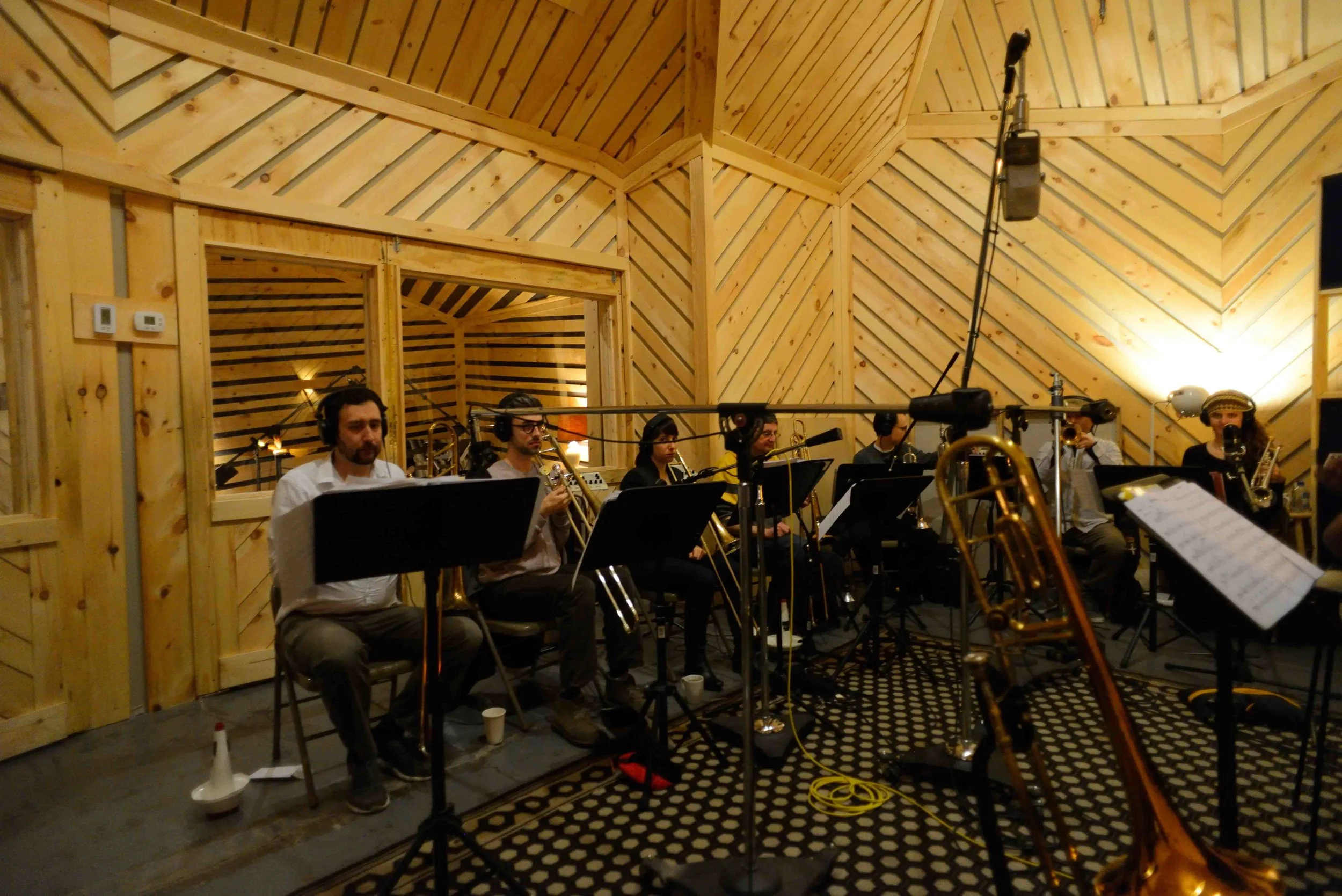  Dan Reitz, trombone, Rick Parker, trombone, Alaina Alster, trombone, Robert Stattel, bass trombone, Colin Brigstocke, trumpet, Alicia Rau, trumpet. David White Jazz Orchestra. The Chase. Mister Shepherd Records (MSR-10615). Recording session at The 