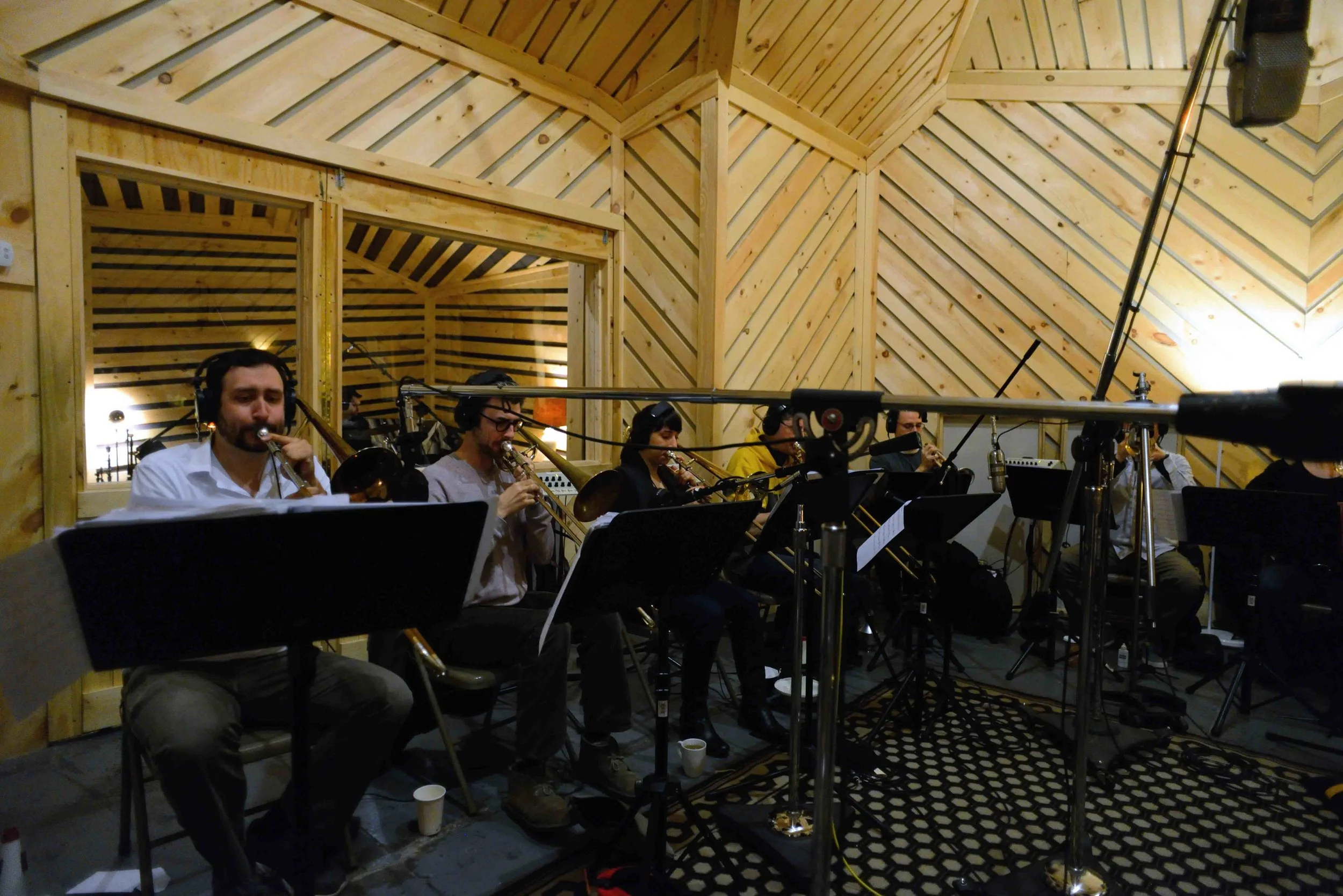  Dan Reitz, trombone, Rick Parker, trombone, Alaina Alster, trombone, Robert Stattel, bass trombone, Colin Brigstocke, trumpet, Miki Hirose, trumpet, Alicia Rau, trumpet. David White Jazz Orchestra. The Chase. Mister Shepherd Records (MSR-10615). Rec