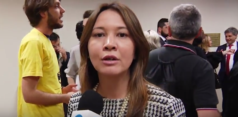 Entrevista durante o lançamento de "Comentários a uma Sentença Anunciada: o processo Moro"
