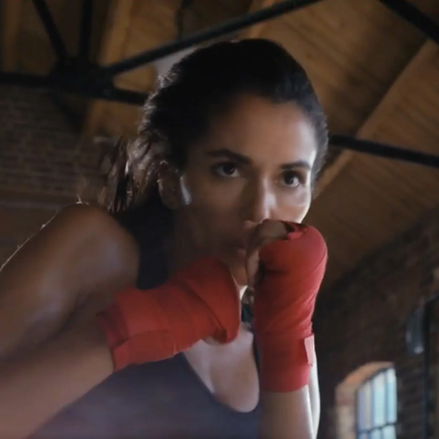 LNYowZg5JrO3js4gpF4MR-37GdGc8_bFIJwHwjdl9EUv_ems720p