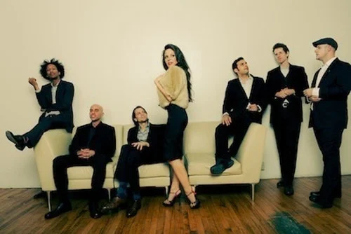 2:45p - Amy Lynn & the Honeymen
