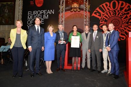 Presentation of the Silletto Award 2013 to MAS at EMYA Tongeren, Belgium