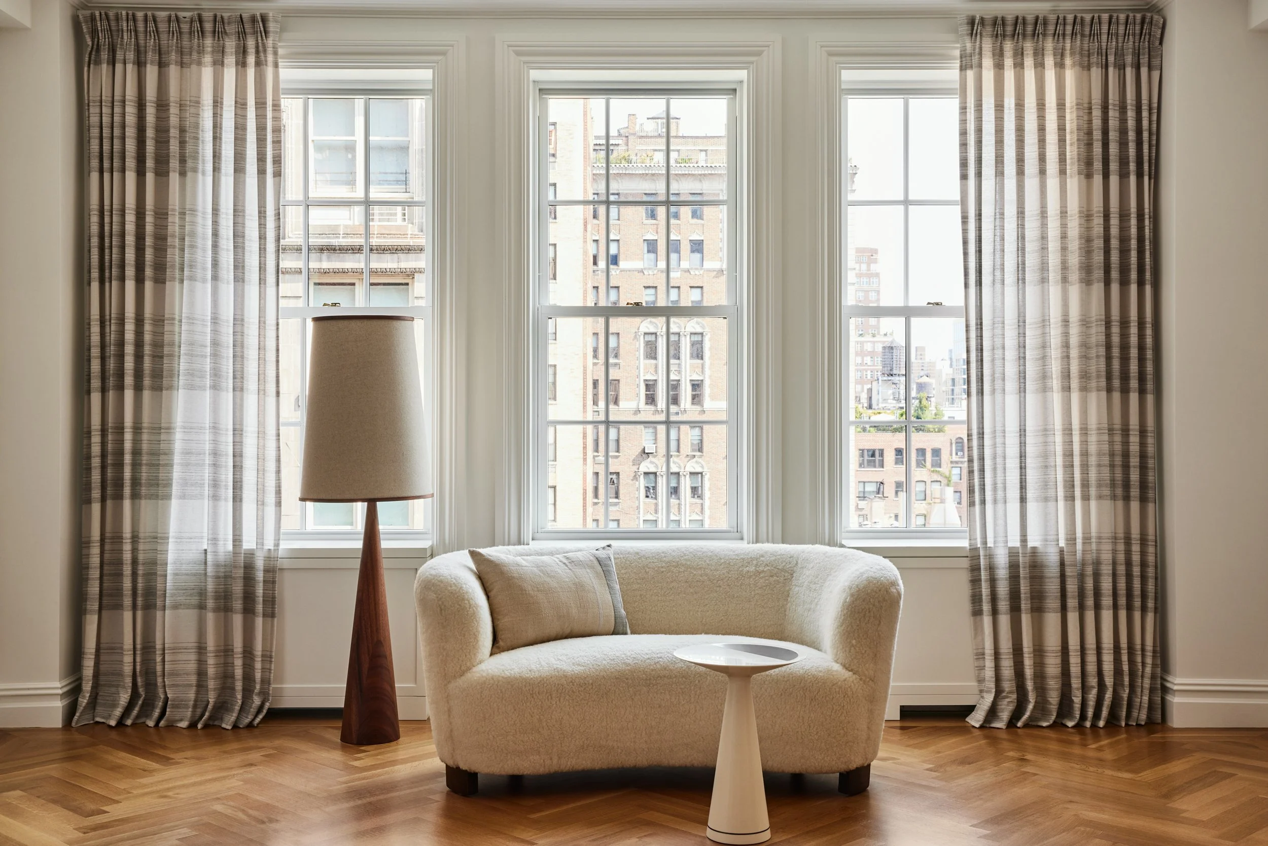 911-Park_Living-Room_050_R2.jpg