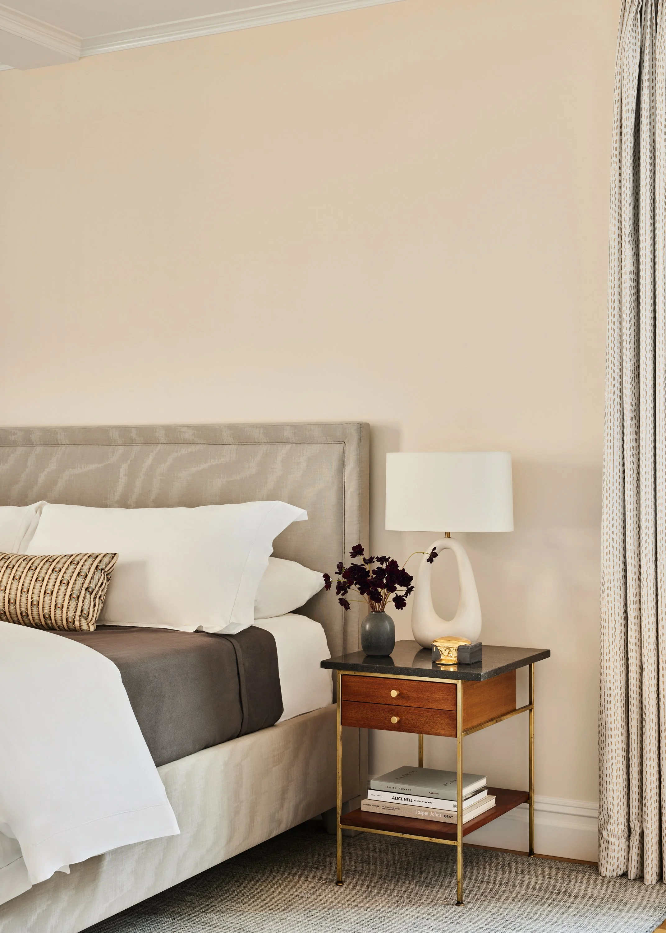 911-Park_Primary-Bedroom_021.jpg