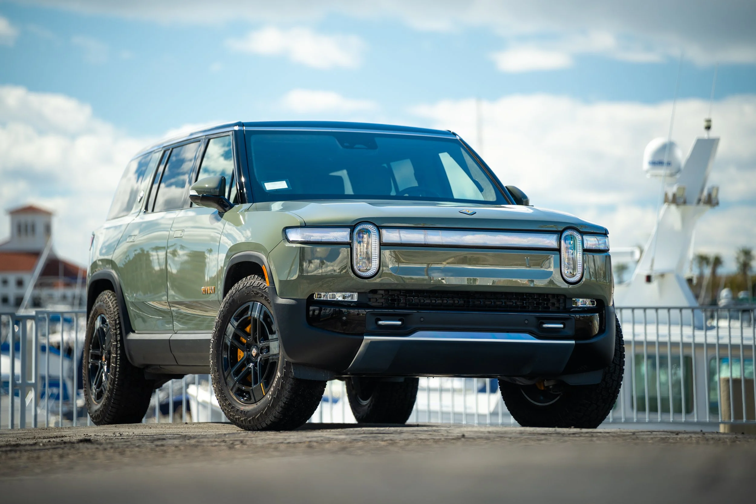 2022_Rivian_R1S_20230216-4.JPG