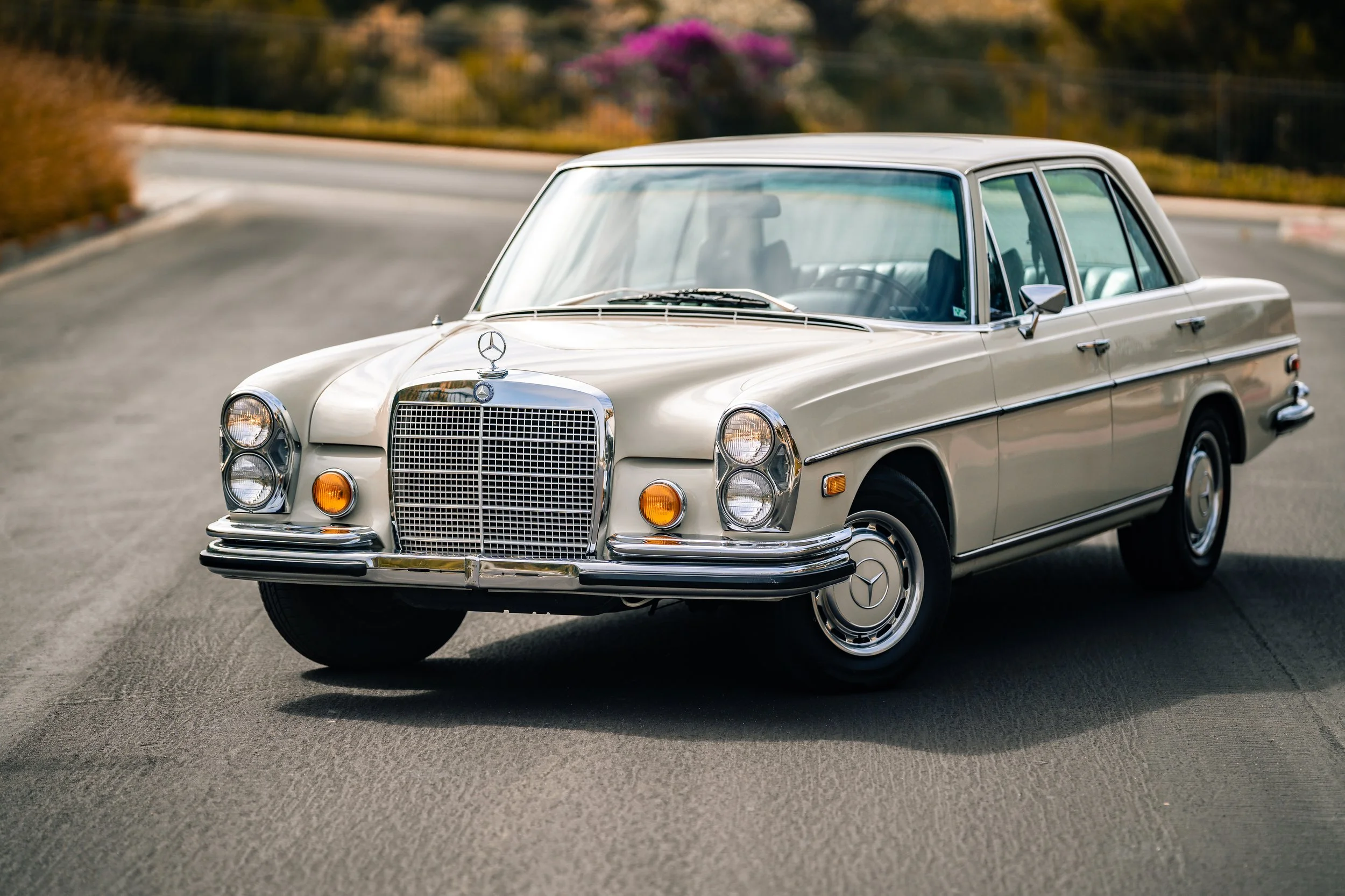 1972_Mercedes-Benz_280SE_20240715-3.JPG